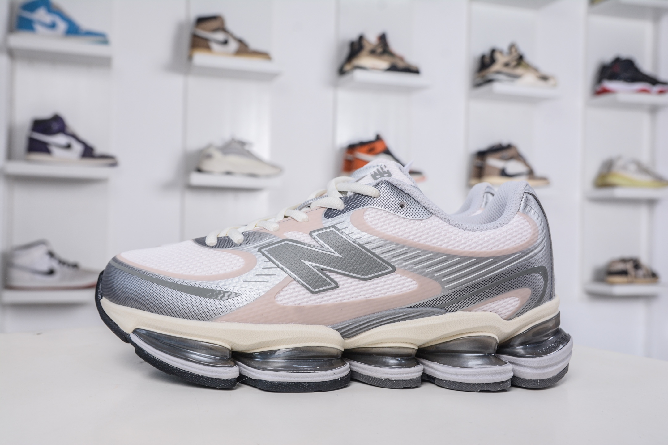 New Balance 2000 Running Shoes - Comfortable, Stylish, and Durable Sneakers 2 i1760980577963 3078 0 0