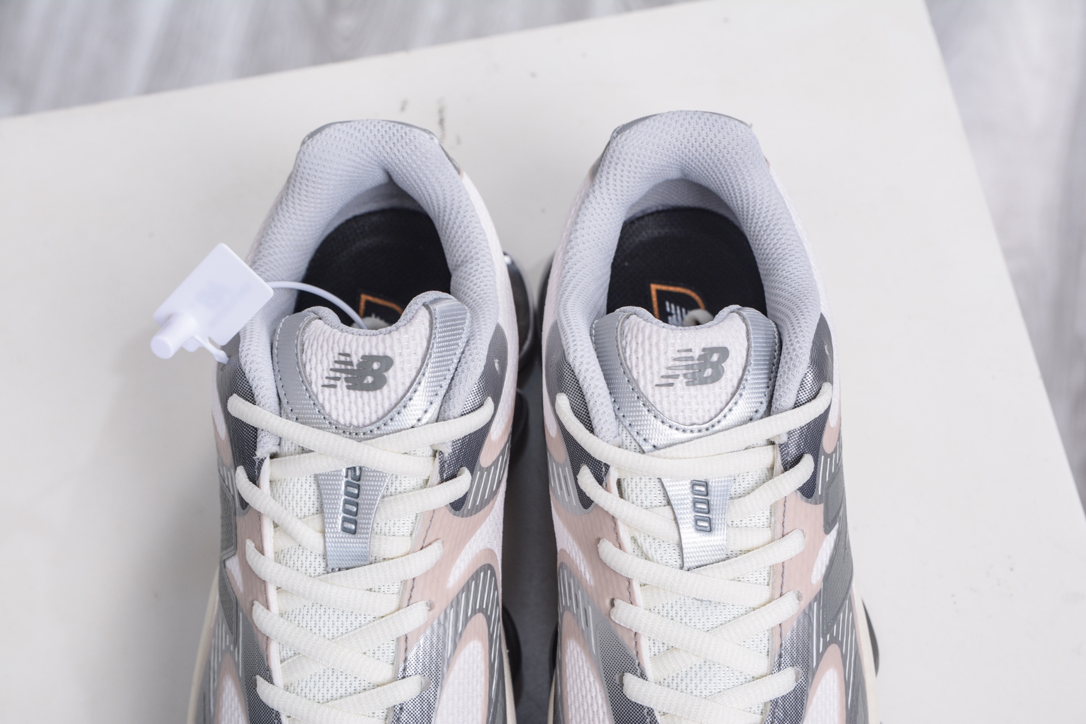 New Balance 2000 Running Shoes - Comfortable, Stylish, and Durable Sneakers 9 i1760980578677 7554 0 7
