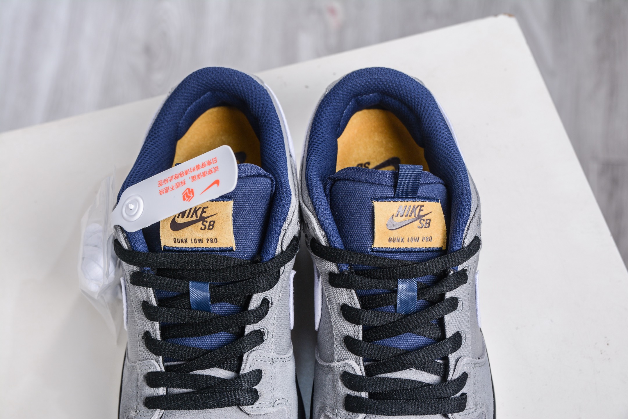 Nike Dunk SB LOW 灰白勾帆布 DX6775-400-莆田鞋,莆田鞋货源,高仿鞋,高仿鞋货源,安福档口,莆田高仿鞋,莆田鞋批发,高仿鞋批发,莆田高仿运动鞋,高仿运动鞋,莆田运动鞋 Nike Dunk SB LOW 灰白勾帆布 DX6775-400