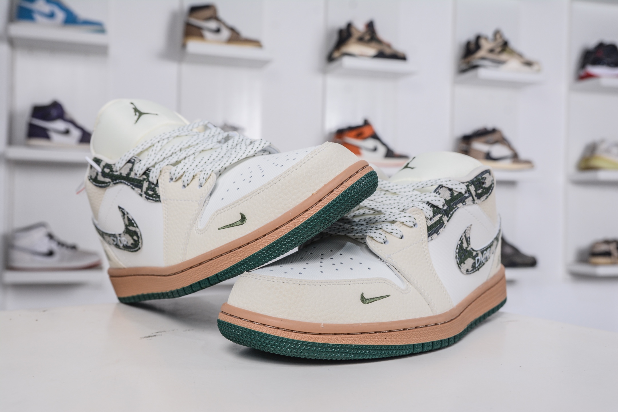 270 Dior x Air Jordan 1 Low 迪奥联名-米白绿迷彩 LR8888-013