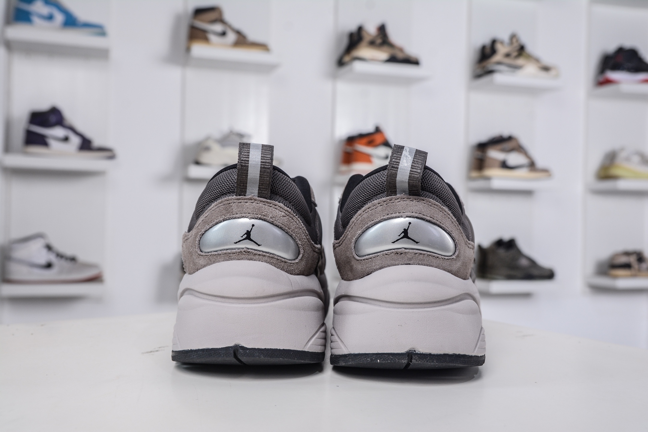 200 Jordan Trunner O/S 经典百搭 透气 生活休闲鞋 IB3722-201