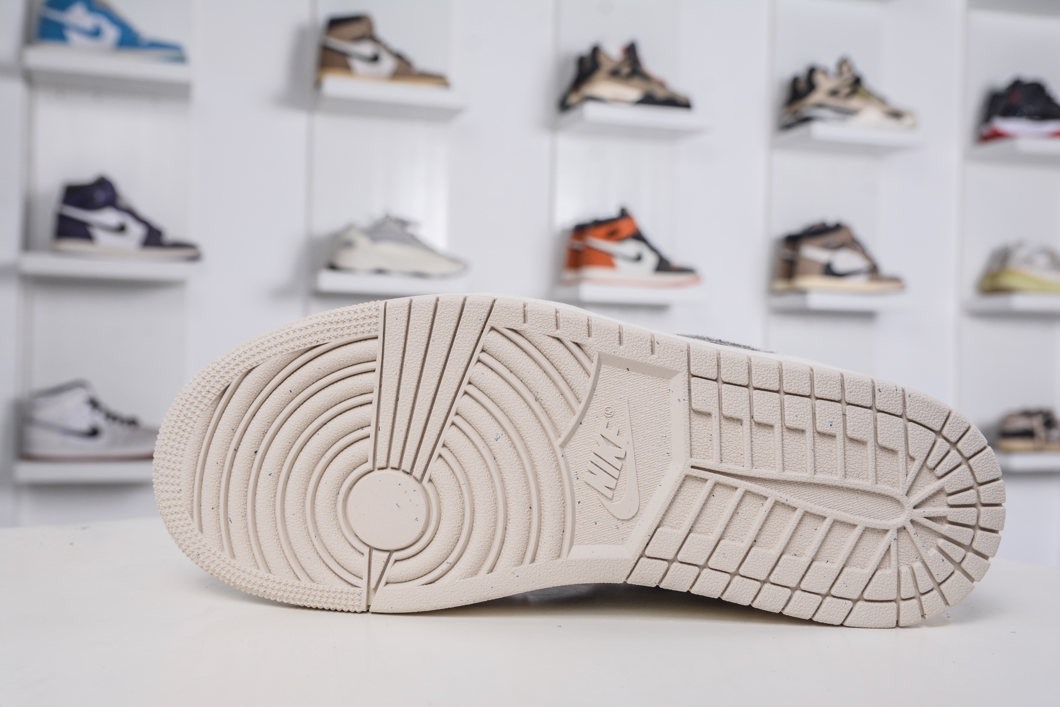 220 DT纯原 Air Jordan AJ1 Low 低帮 麂皮灰绿 HV4089-201