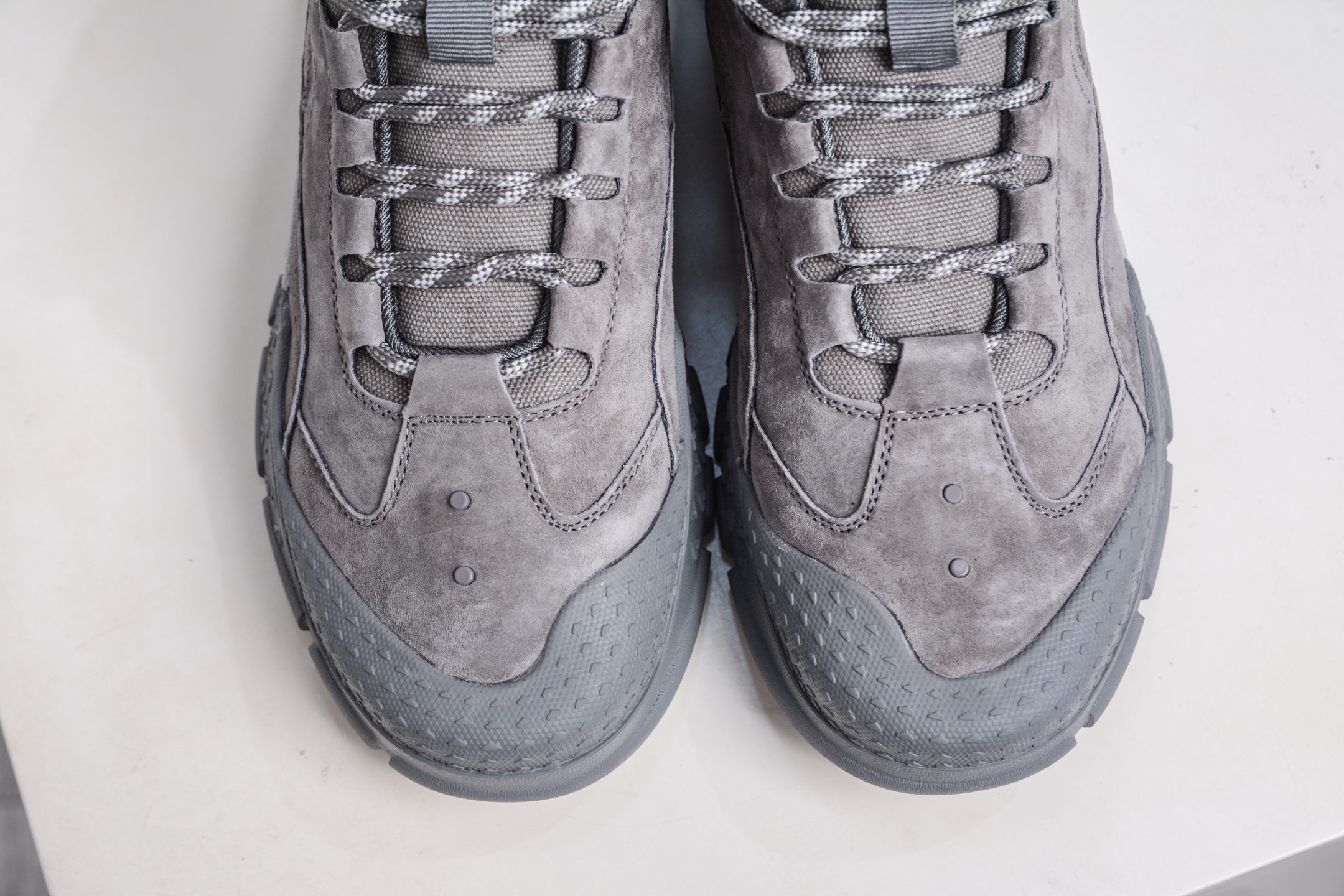 280 Timberland 添柏岚/天伯伦 户外中帮休闲马丁靴系列 A8368T