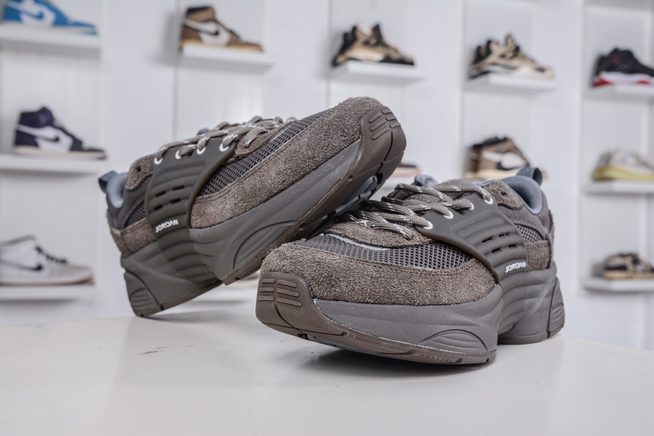 200 Jordan Trunner O/S 经典百搭 透气 生活休闲鞋 IB3722-200