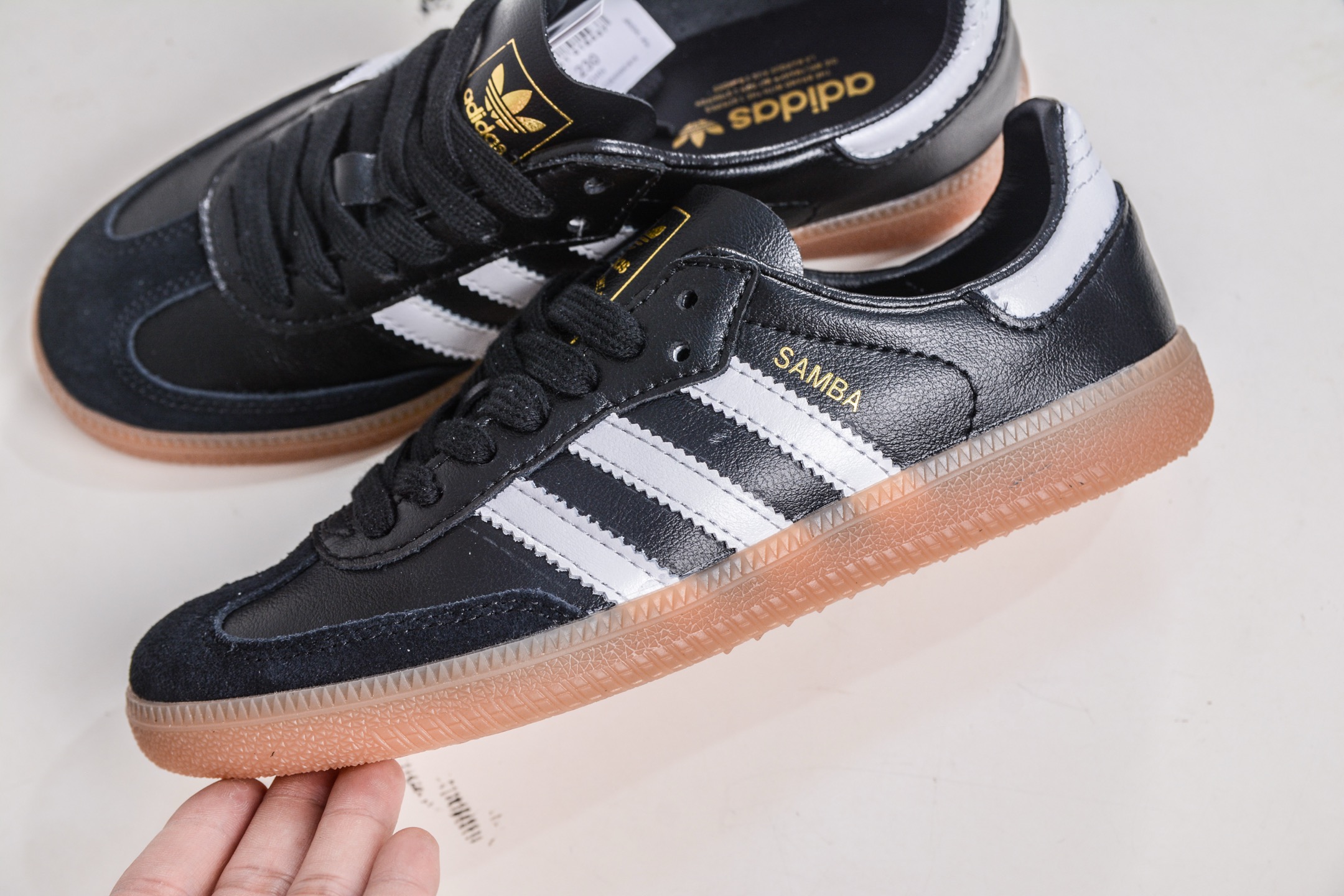 150 Adidas originals Samba 黑白 IF0641