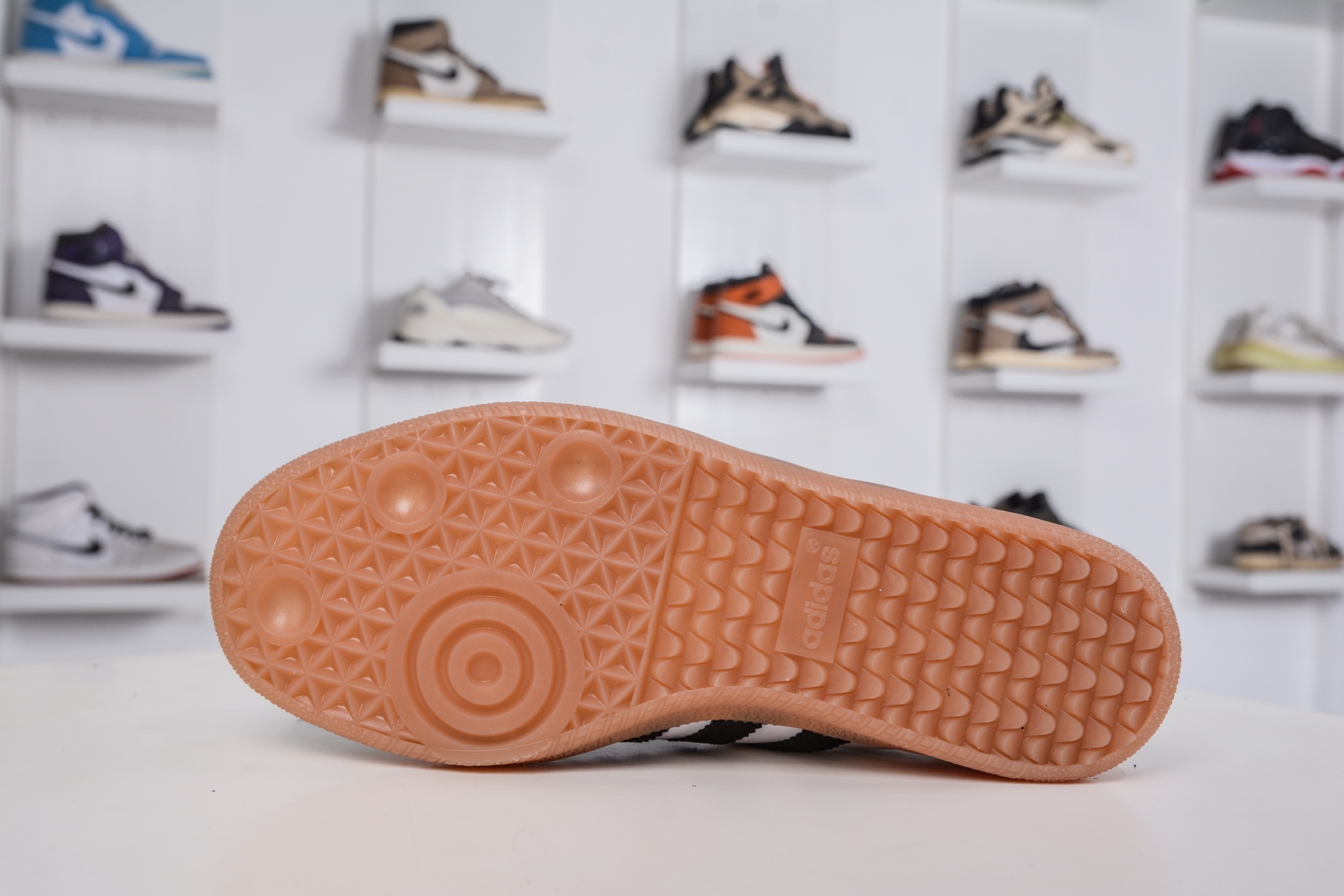 150 Adidas originals Samba 白黑 IF0642