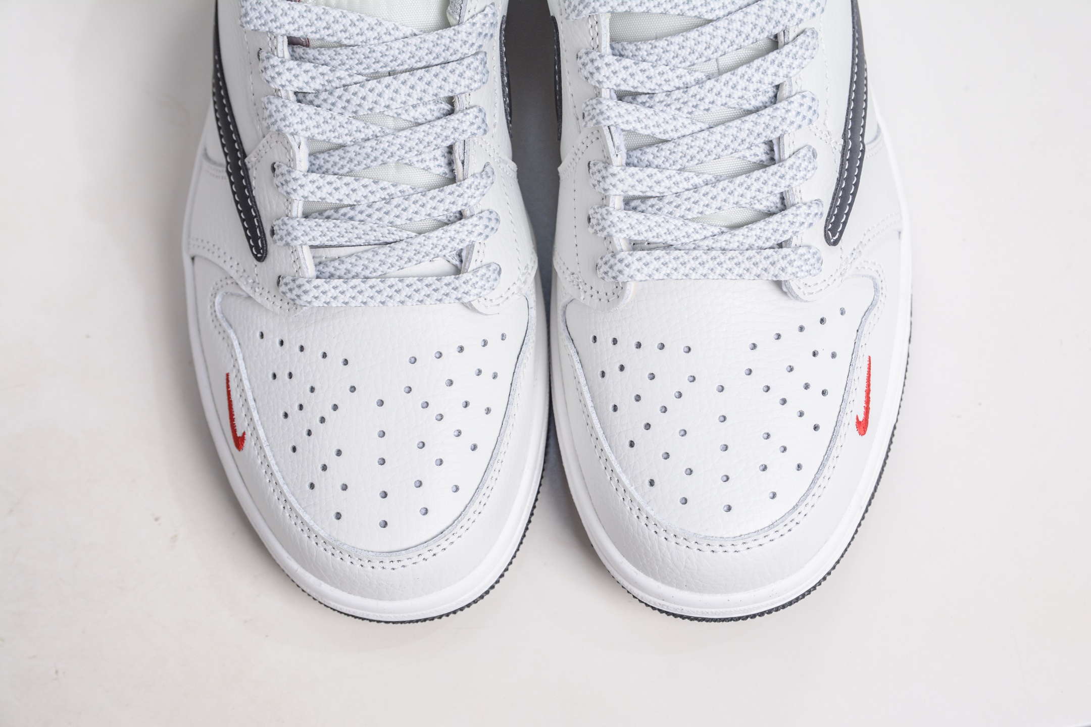 270 TS x Air Jordan x GUCCI AJ1 Low 倒钩低帮联名古驰-白黑裂纹勾 DZ5899-029