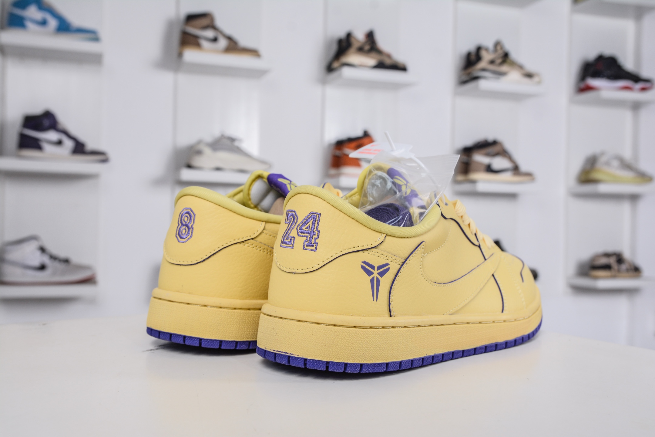 270 TS x Air Jordan x 科比限定 AJ1 Low 倒钩低帮联名科比-黄紫 LD2028-037