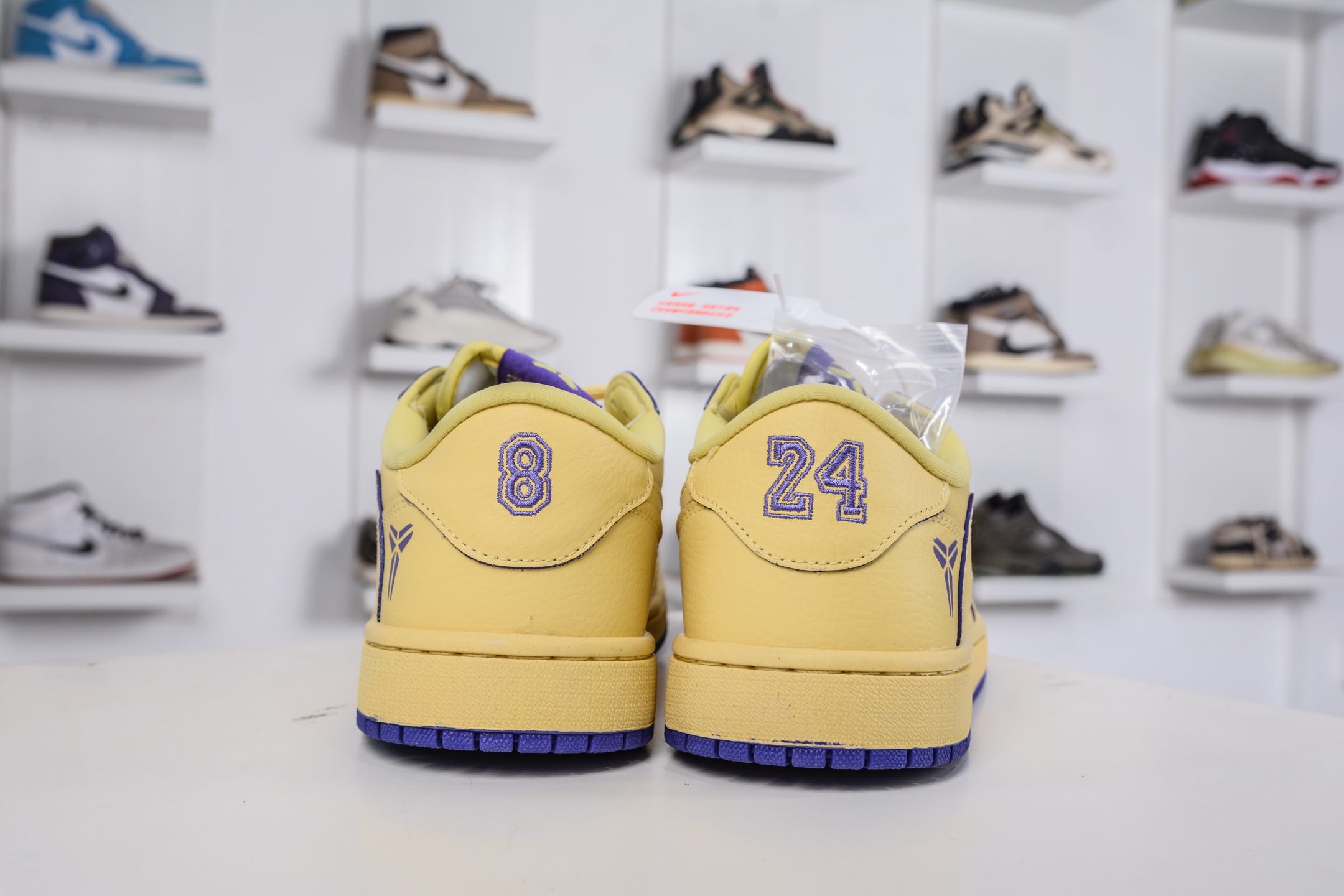 270 TS x Air Jordan x 科比限定 AJ1 Low 倒钩低帮联名科比-黄紫 LD2028-037