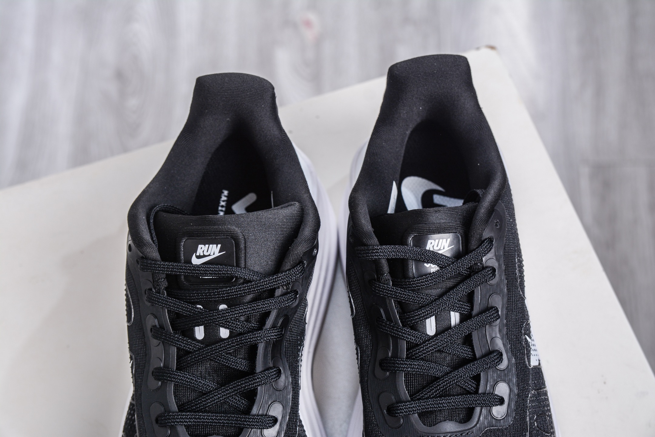 220 Nike Air Zoom Pegasus Premium 全掌气垫缓震网面运动跑鞋 FN8453-001