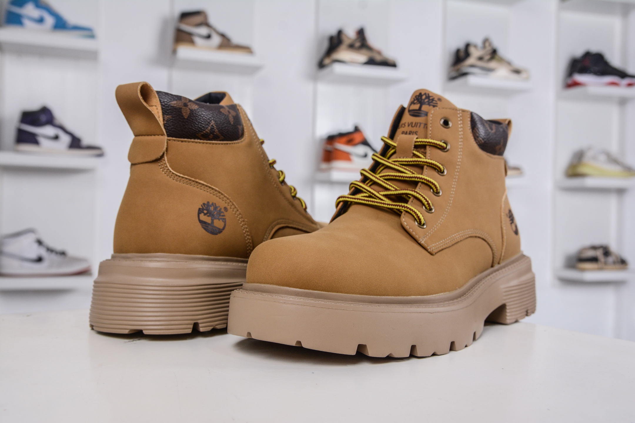 280 LV x Timberland LV联名添柏岚休闲大黄靴