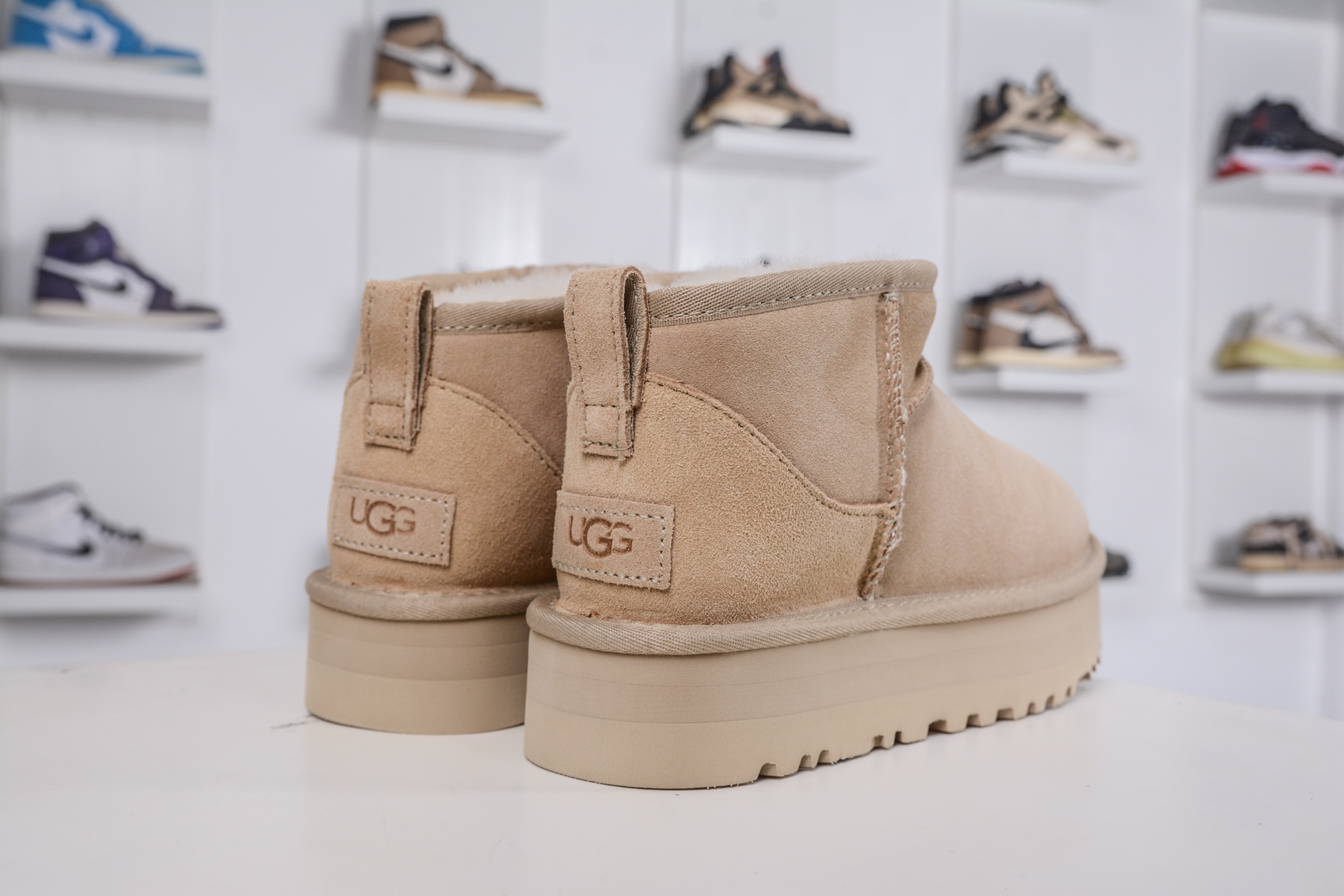 250 UGG 周冬雨同款 厚底3cm 菜籽色 1135092-MDSD