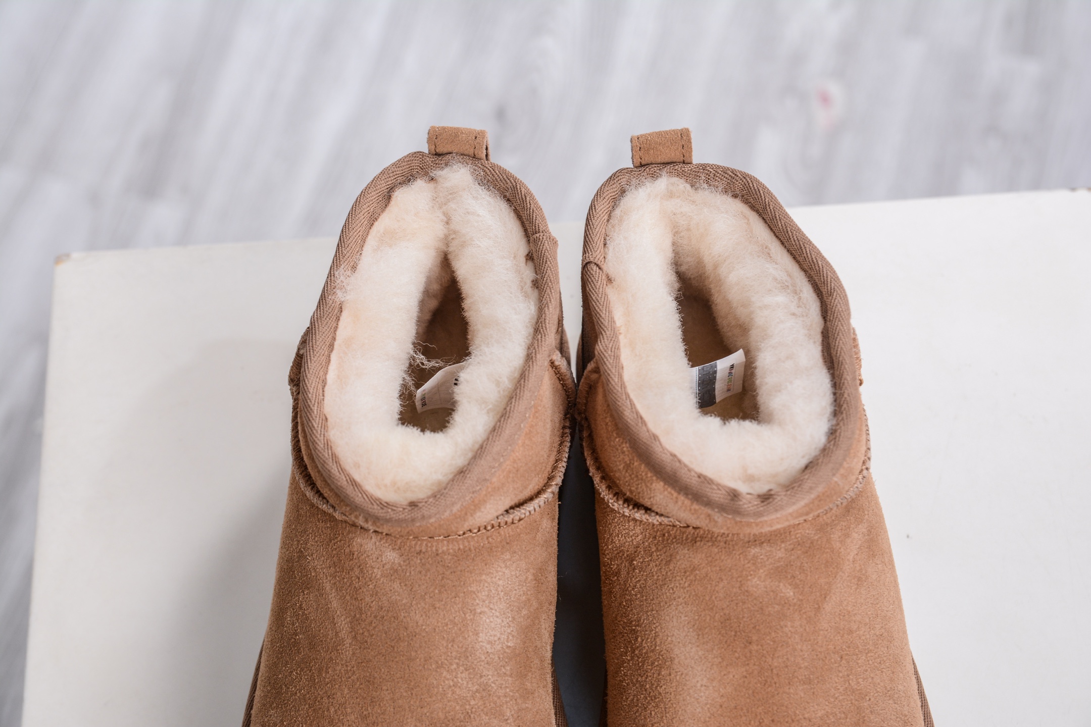 250 UGG 周冬雨同款 厚底3cm 栗色 1135092-CHE