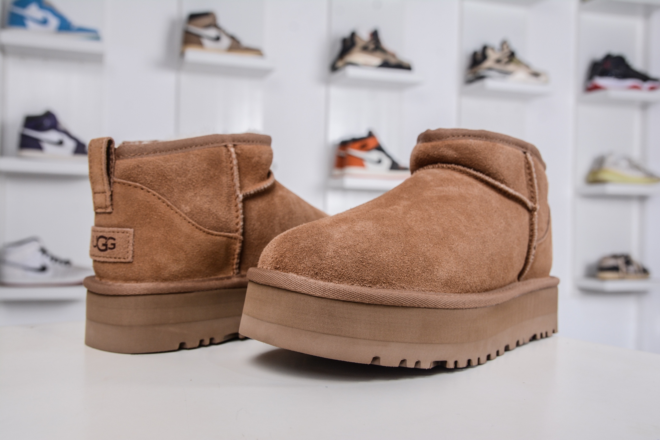 250 UGG 周冬雨同款 厚底3cm 栗色 1135092-CHE