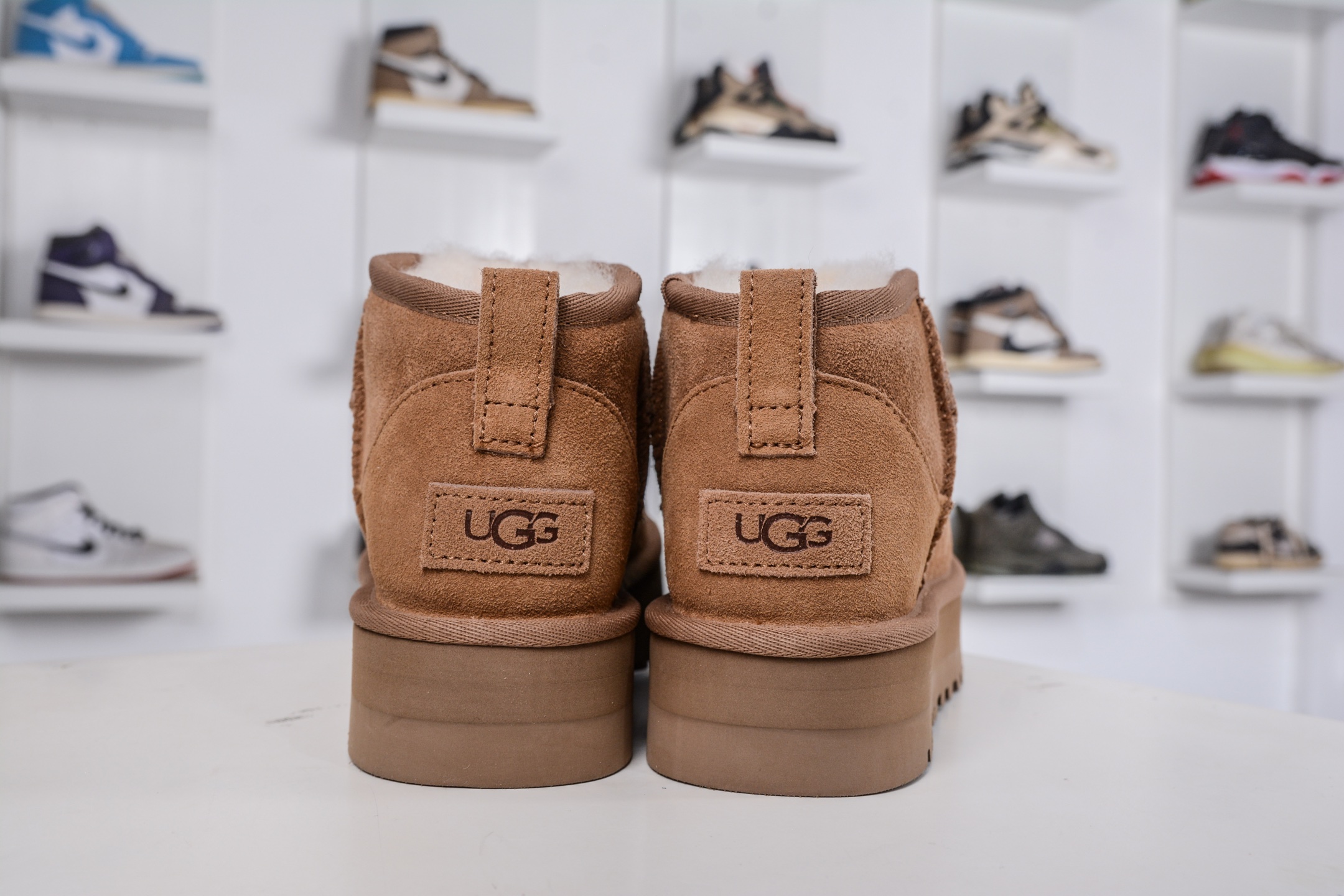 250 UGG 周冬雨同款 厚底3cm 栗色 1135092-CHE
