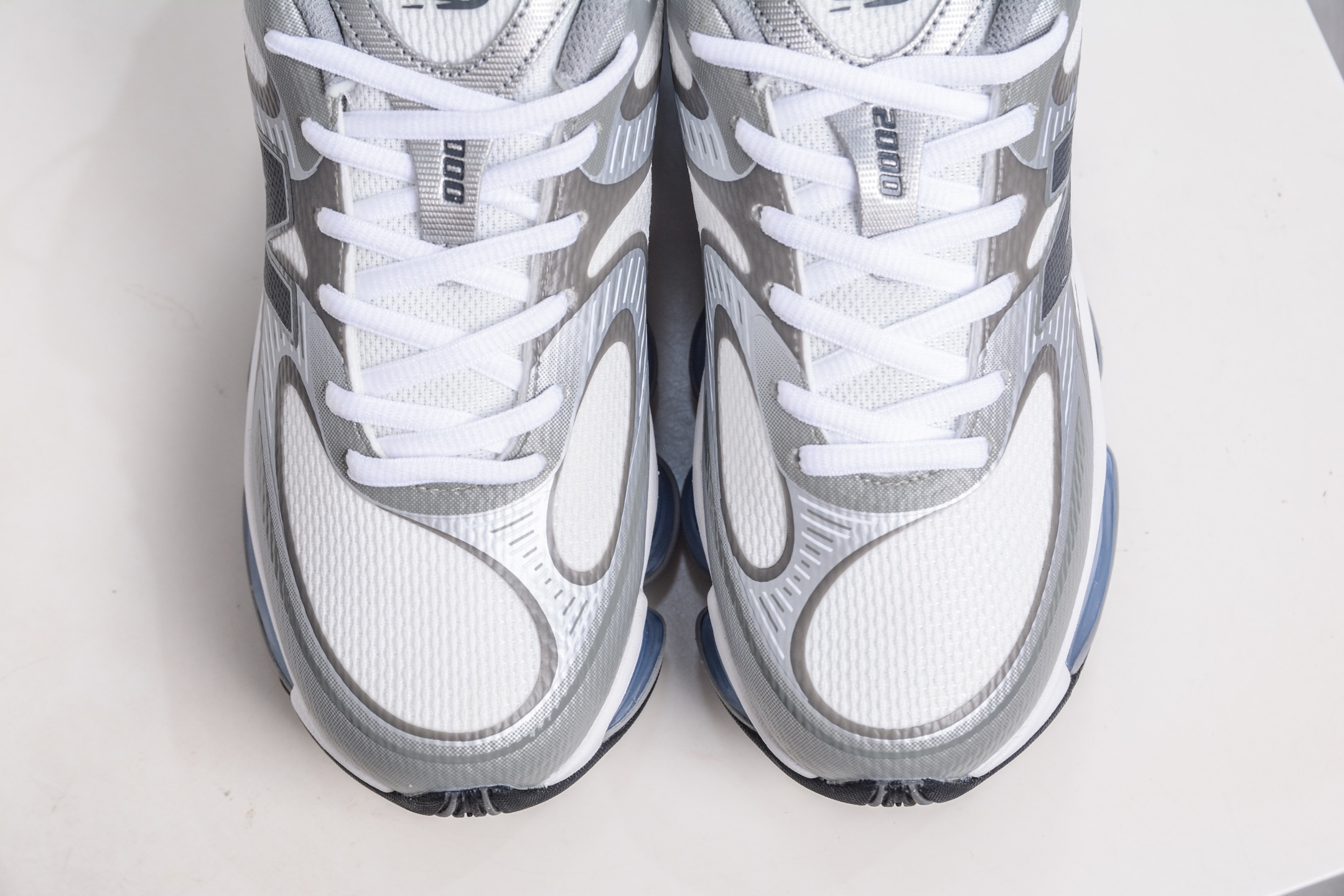 220 T版纯原 New Balance NB2000 舒适百搭防滑耐磨低帮 休闲跑步鞋 U2000AA