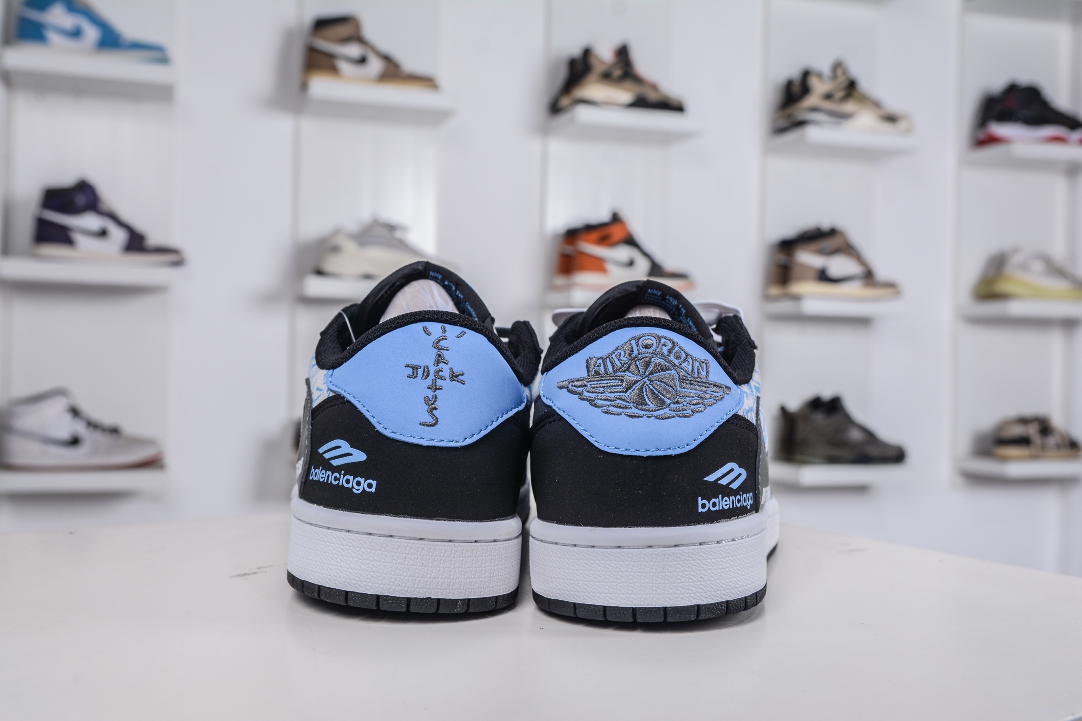 270 TS x Air Jordan x Balenciaga AJ1 Low 倒钩低帮联名巴黎世家-黑蓝 XD0798-306