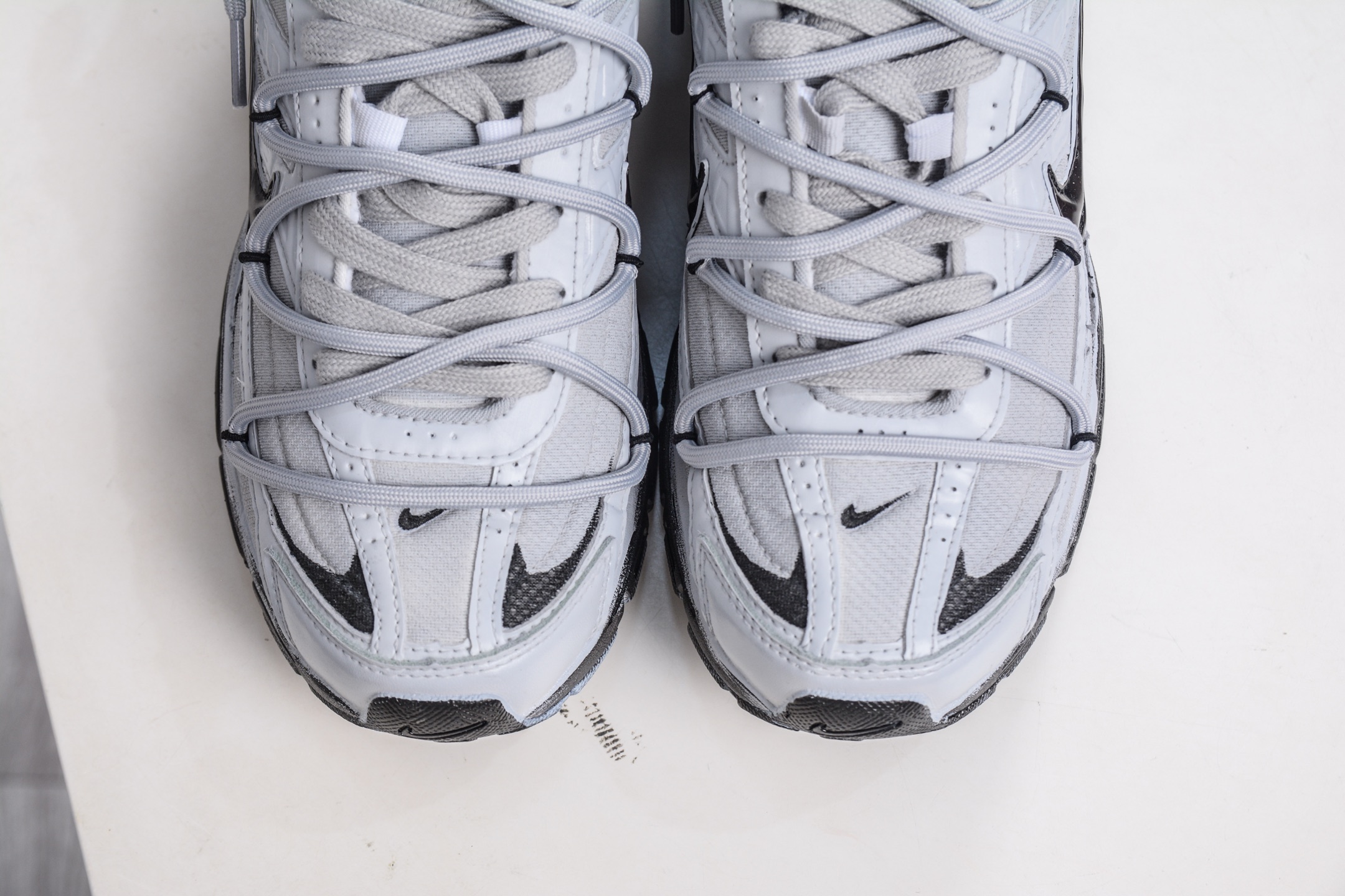 290 NIKE INITIAOR创始者系列复古休闲运动舒适跑鞋 394055-100