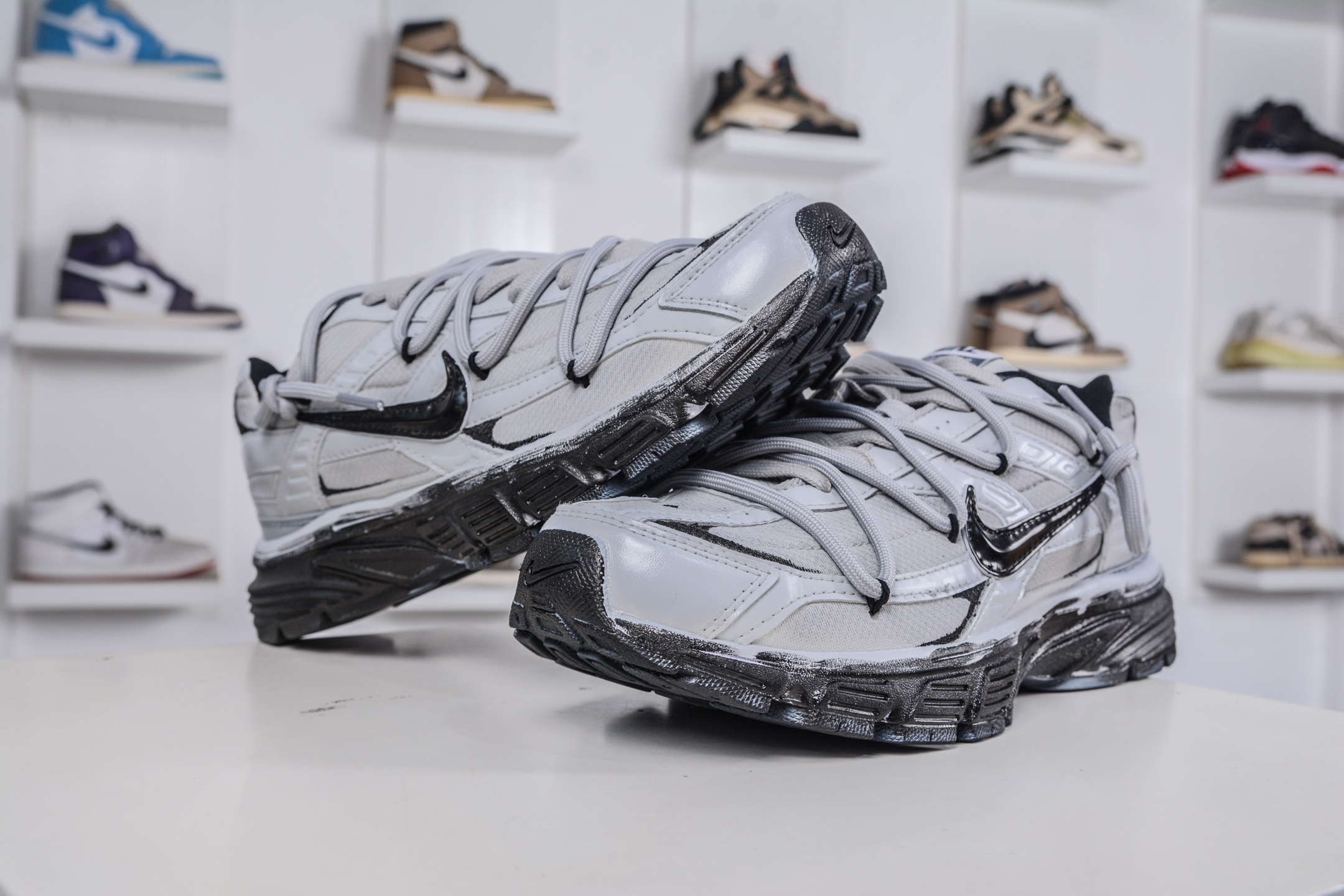 290 NIKE INITIAOR创始者系列复古休闲运动舒适跑鞋 394055-100