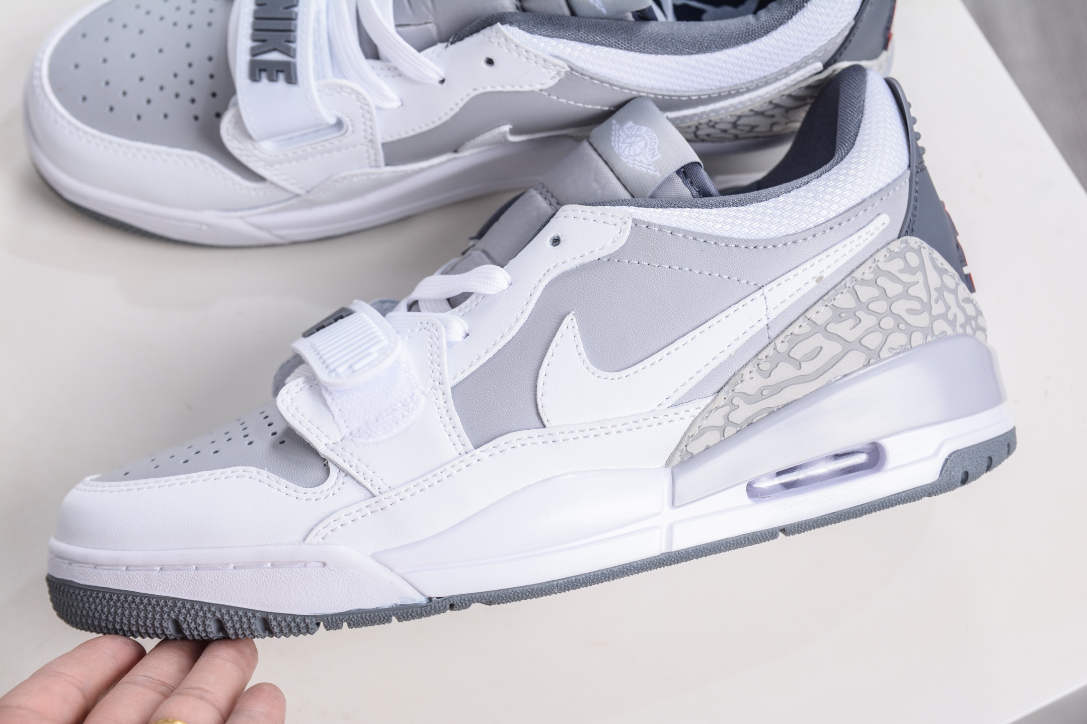 240 Air Jordan Legacy AJ312 低帮 白灰 CD7069-005