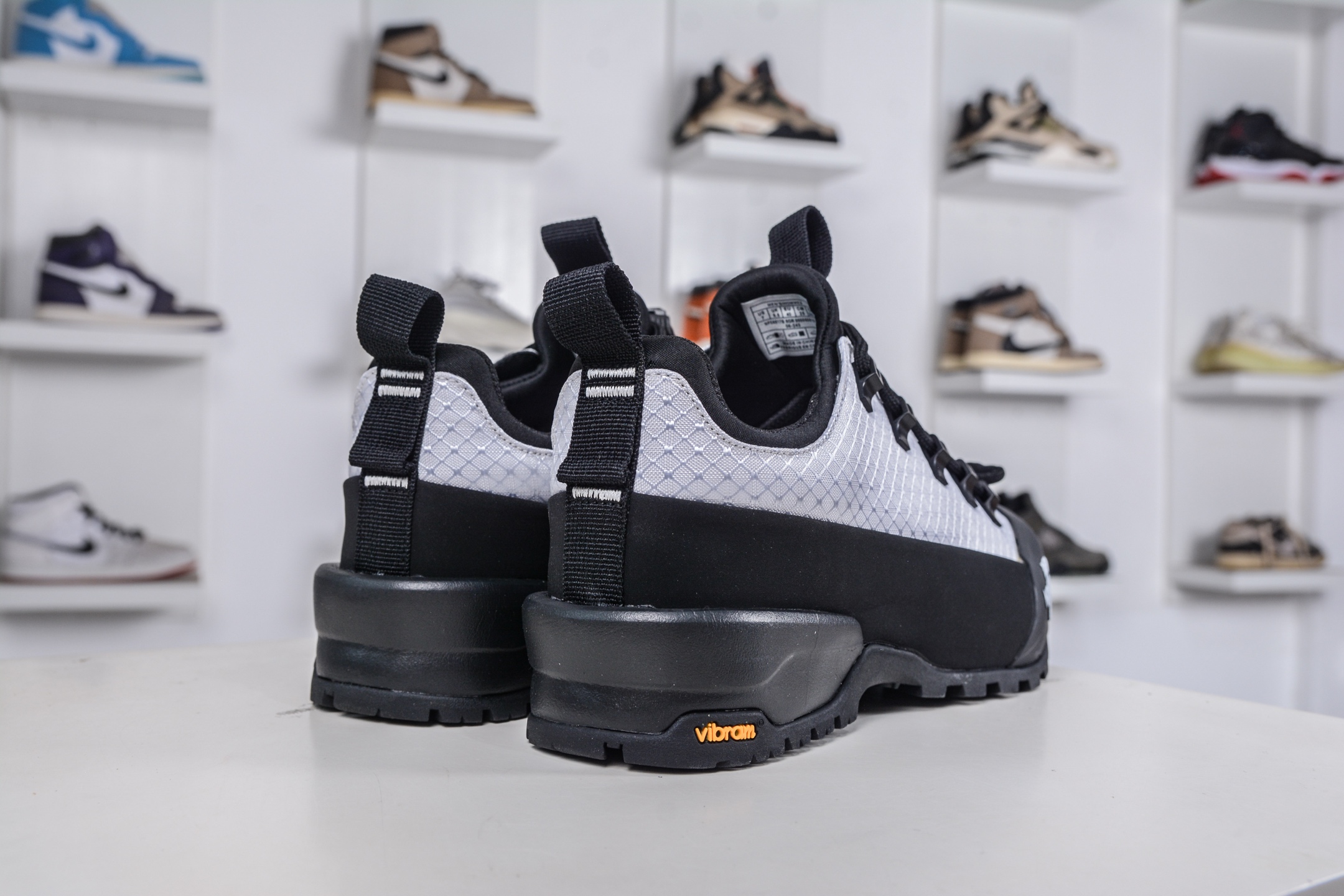 220 The North Face 北面 户外运动休闲登山鞋越野徒步鞋 大