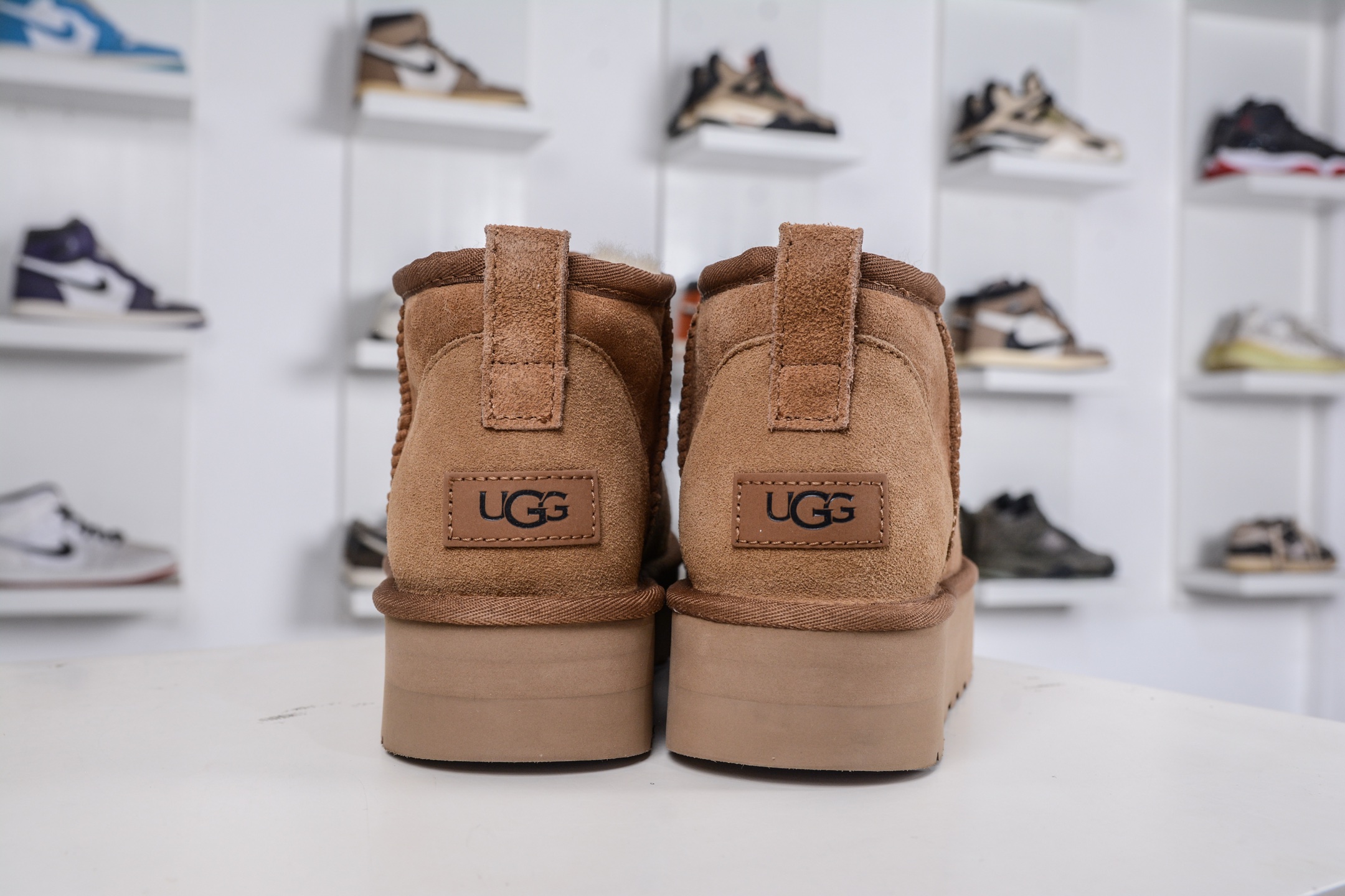 230 UGG 周冬雨同款 厚底3cm 栗色 1135092-CHE