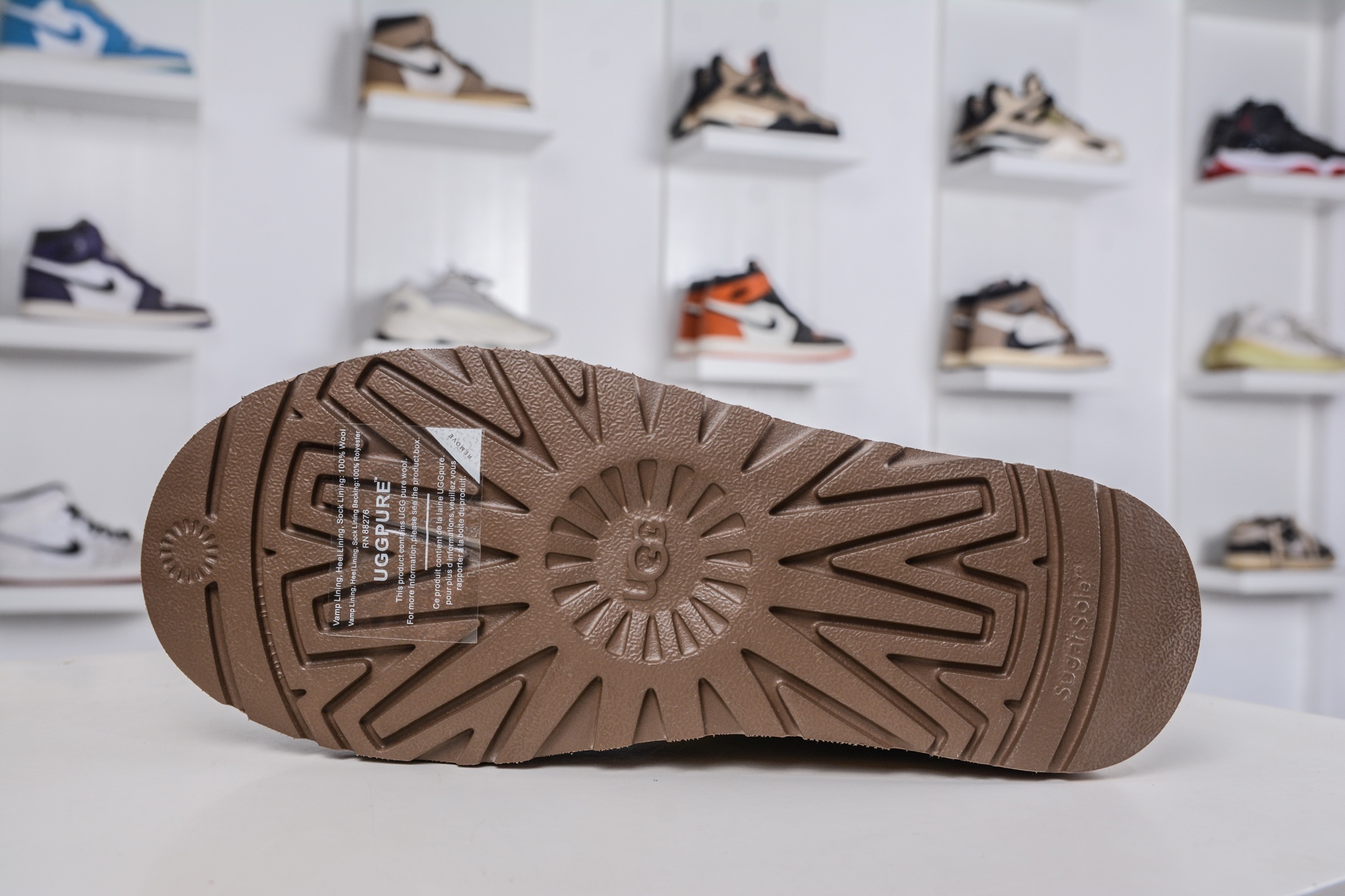 220 UGG MINI BAILEY BUTTON II 棕色 秋冬欧美风经典纽扣短筒平底套筒短靴雪地靴女靴 1016422-ALP