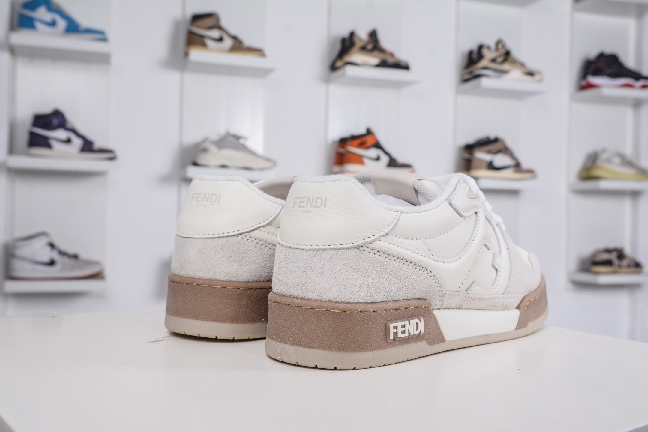 370 LJ纯原 FENDI Match sneaters 芬迪皮革低帮时尚运动板鞋