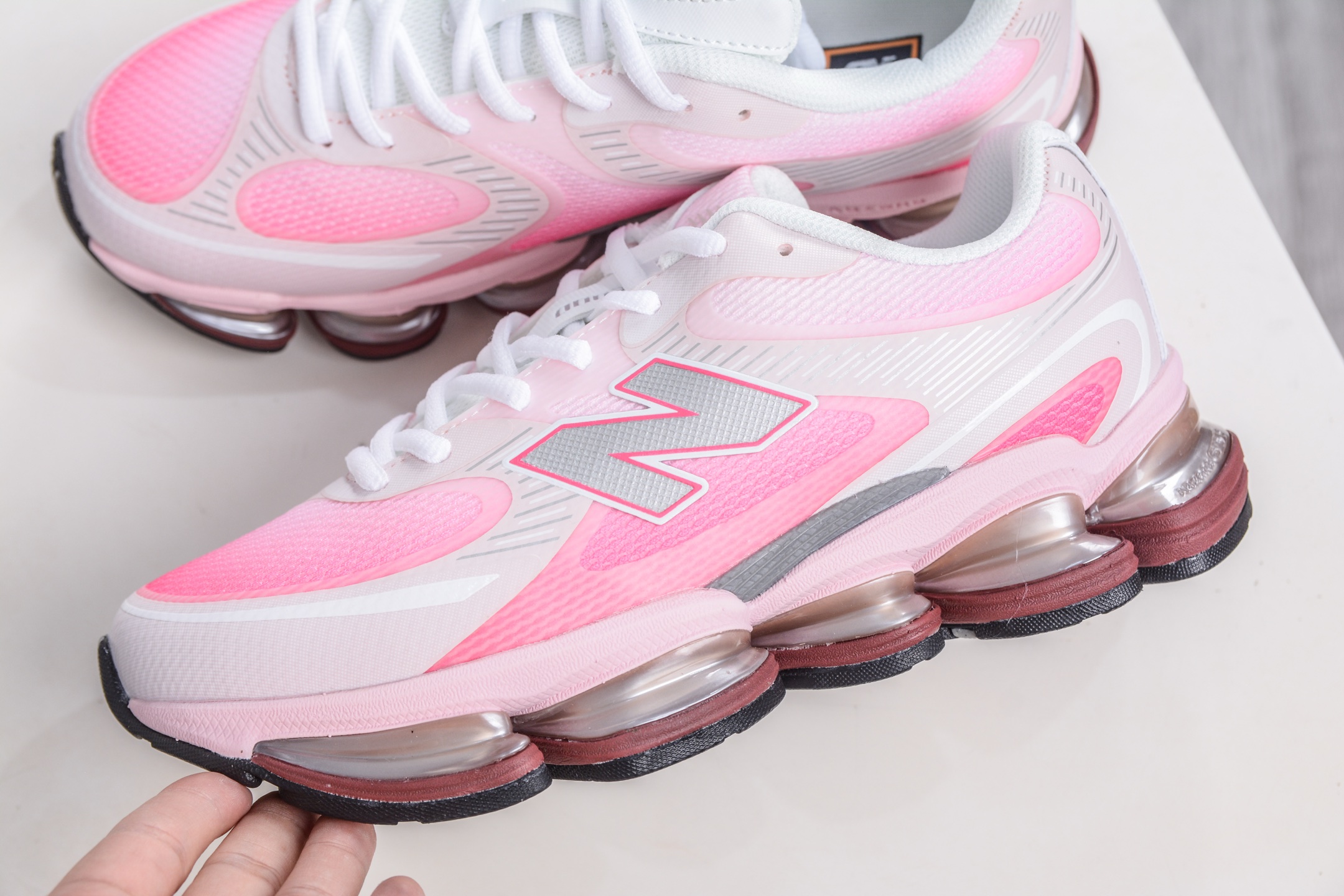 220 T版纯原 New Balance NB2000 舒适百搭防滑耐磨低帮 休闲跑步鞋 U2000PBC