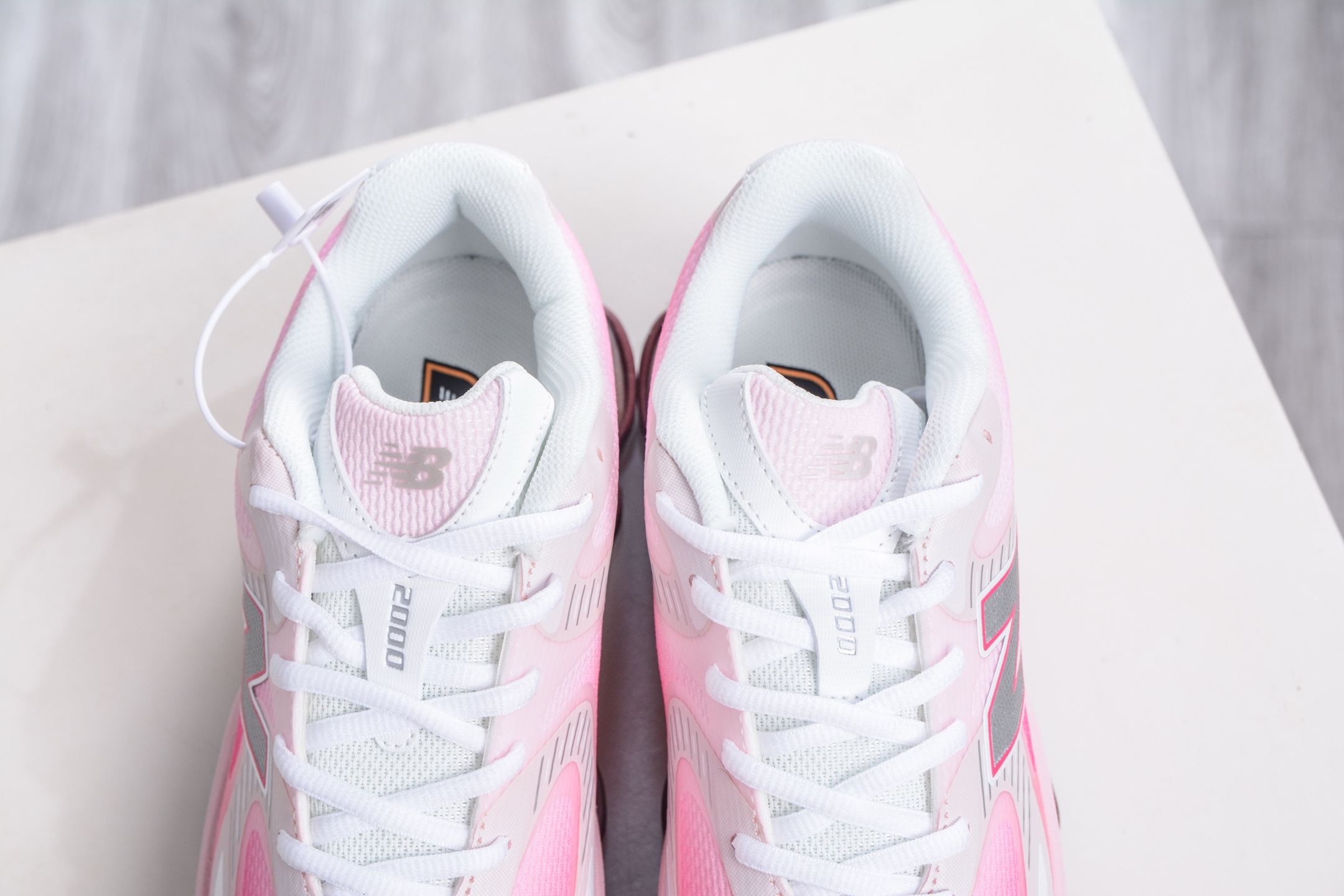 220 T版纯原 New Balance NB2000 舒适百搭防滑耐磨低帮 休闲跑步鞋 U2000PBC