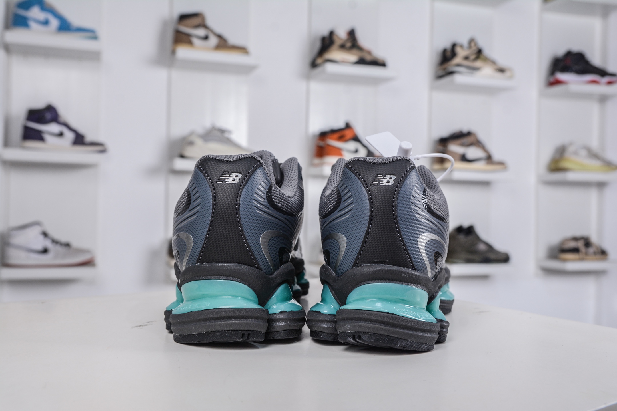 220 T版纯原 New Balance NB2000 舒适百搭防滑耐磨低帮 休闲跑步鞋 U20007