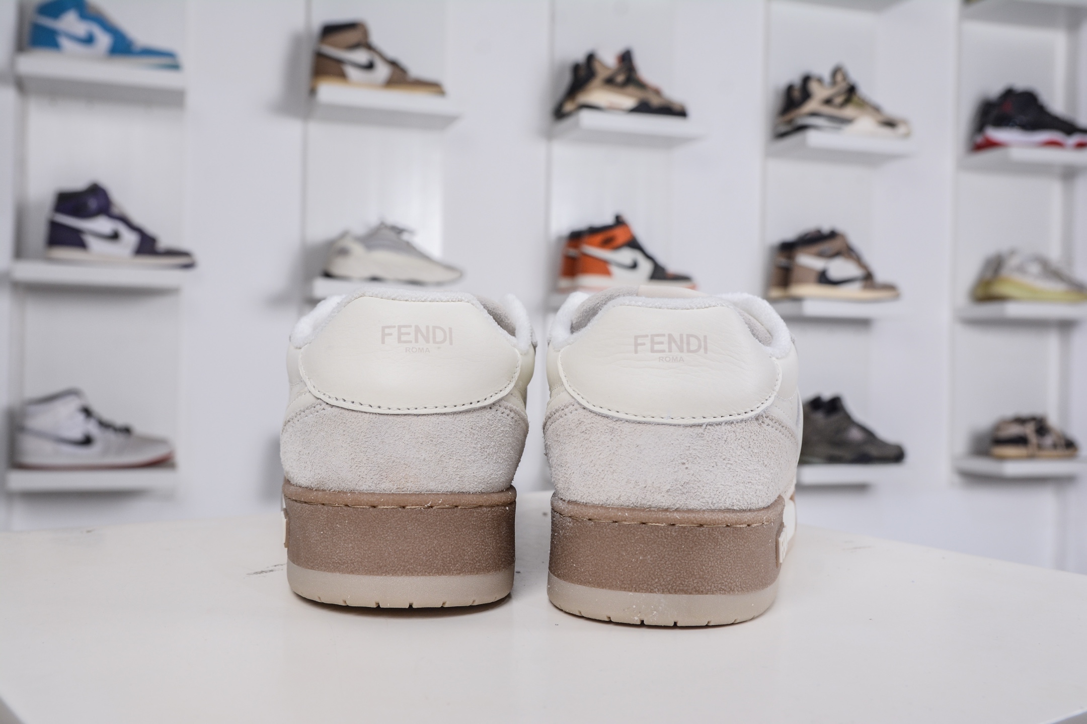 370 LJ纯原 FENDI Match sneaters 芬迪皮革低帮时尚运动板鞋