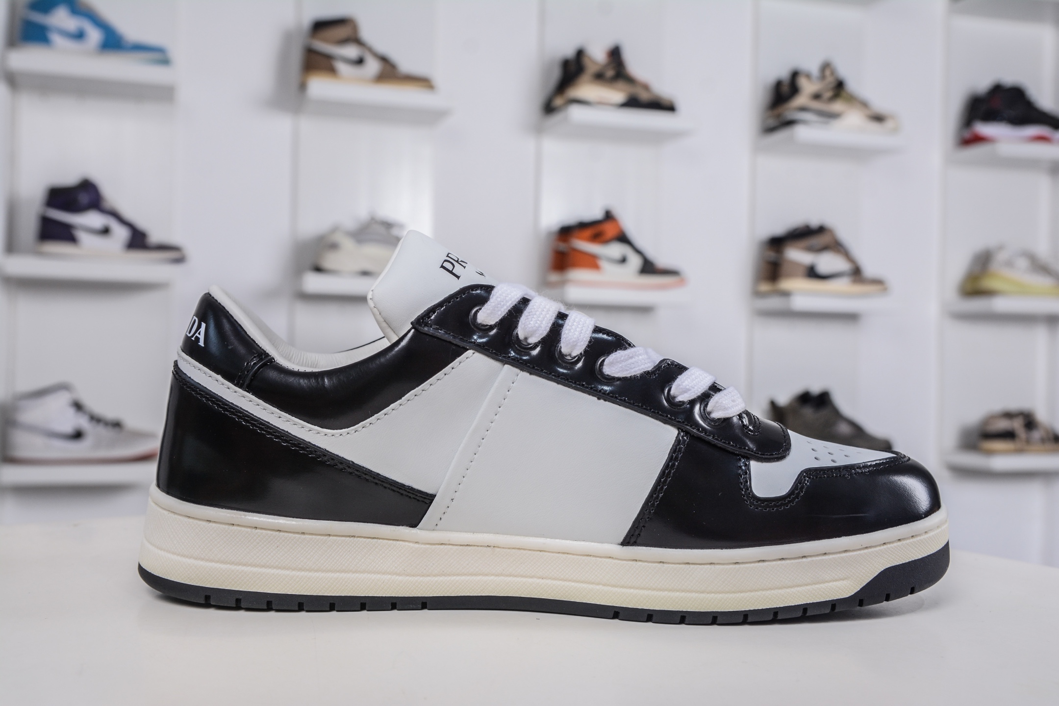 360 LJ纯原 Prada Downtown 普拉达三角徽标舒适百搭时尚板鞋