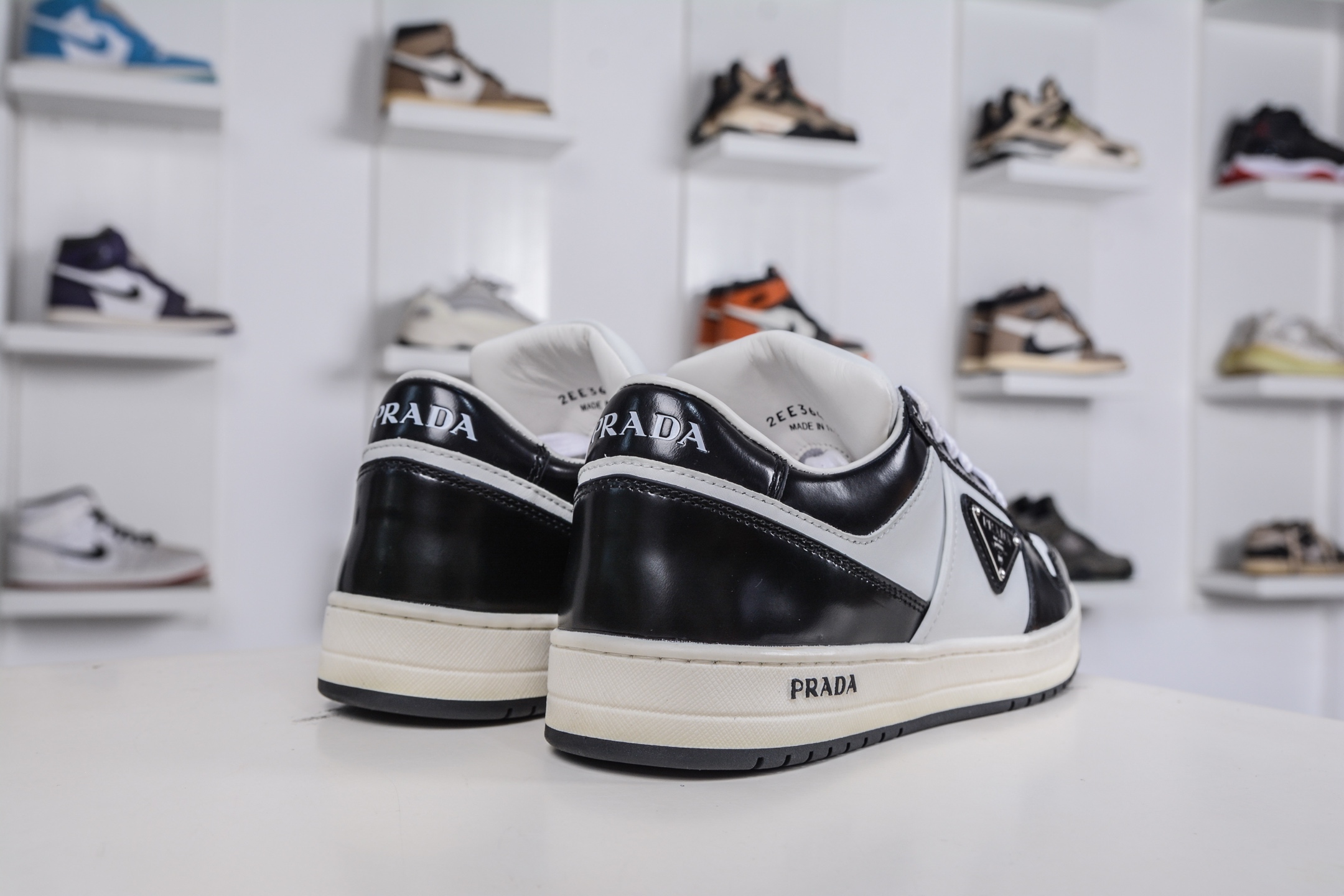 360 LJ纯原 Prada Downtown 普拉达三角徽标舒适百搭时尚板鞋