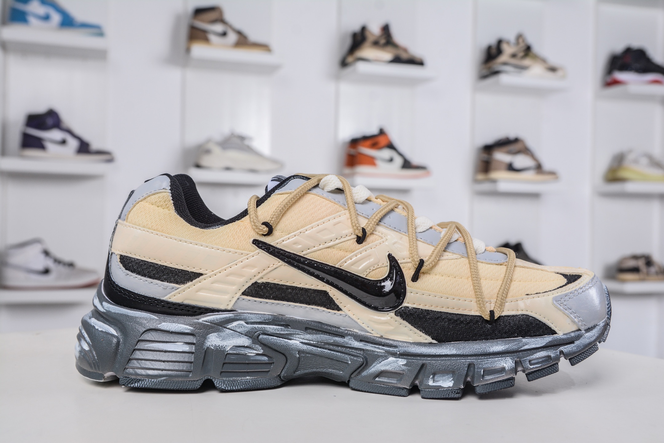 260 NIKE INITIAOR创始者系列复古休闲运动舒适跑鞋 394055-100