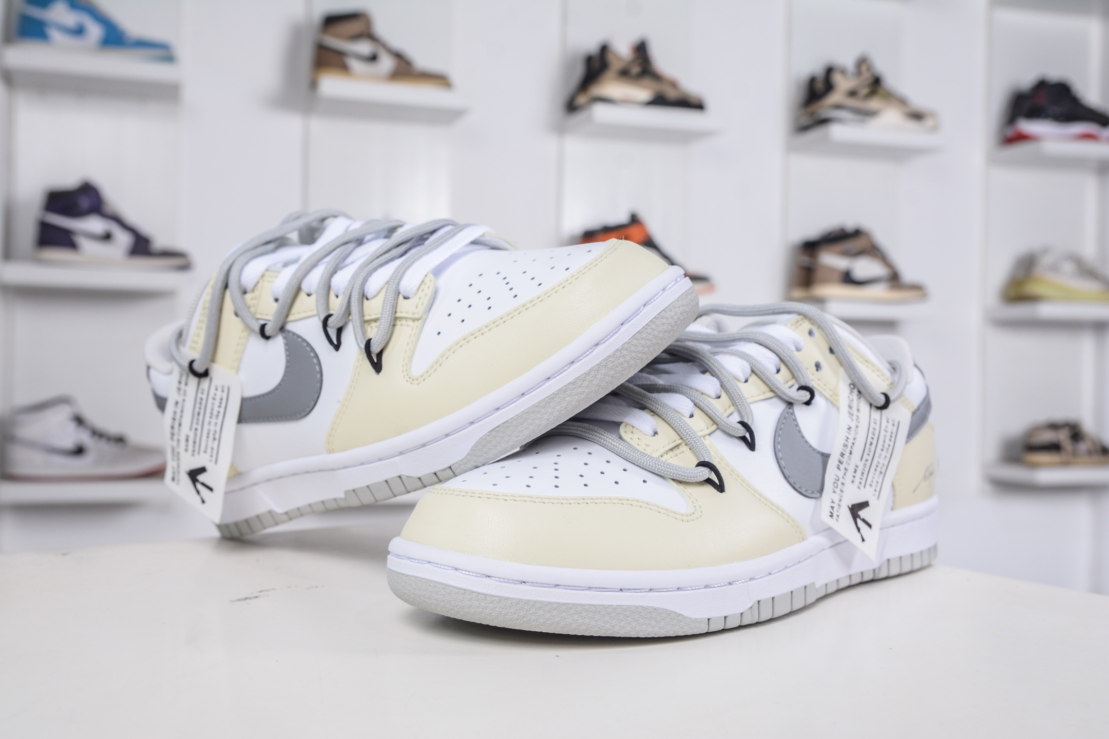 220 Nike SB Dunk Low 解构绑带 HF5441-105