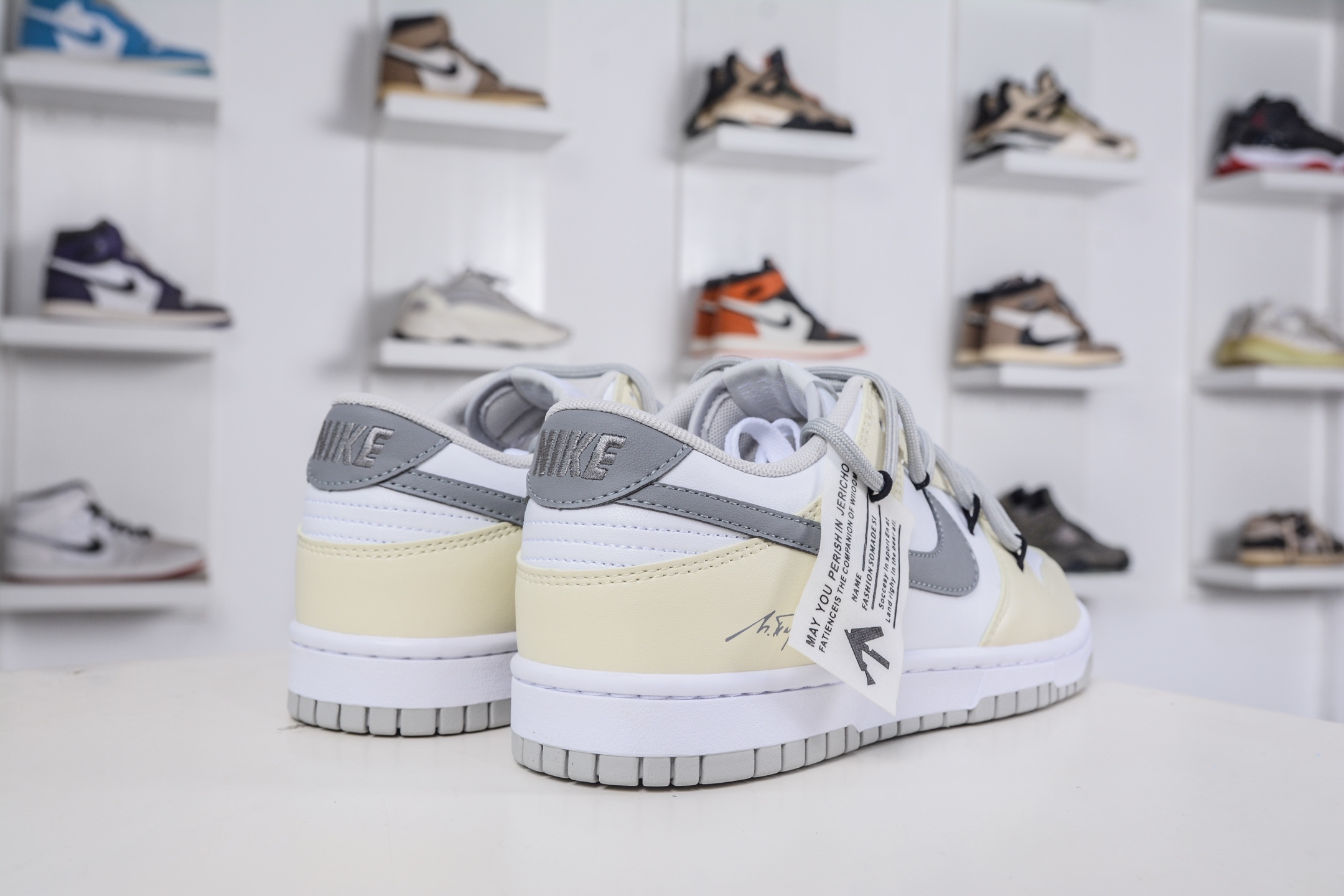 220 Nike SB Dunk Low 解构绑带 HF5441-105