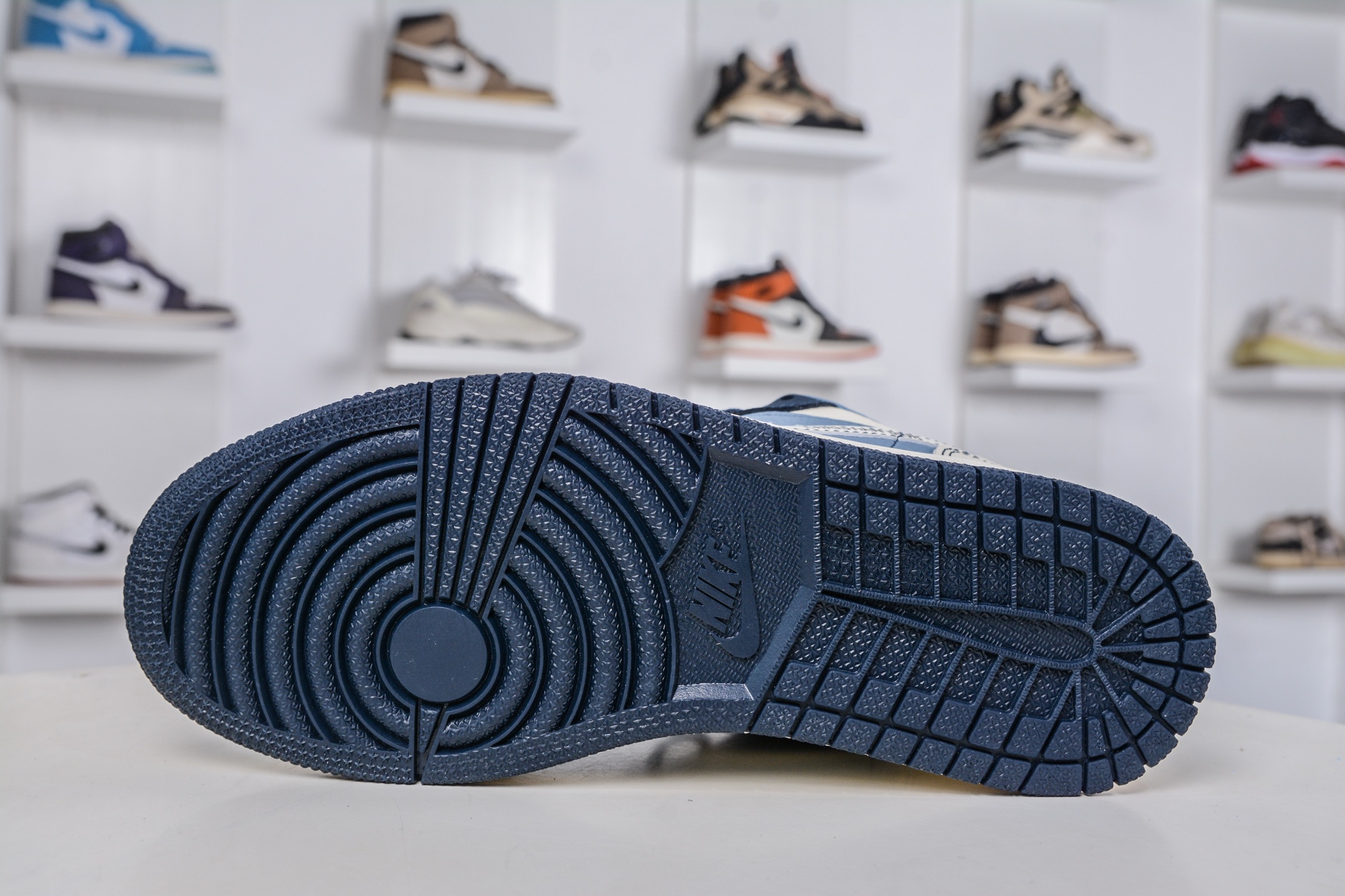 270 Dior x Air Jordan 1 Low 迪奥联名-蓝白小勾 LD8888-006