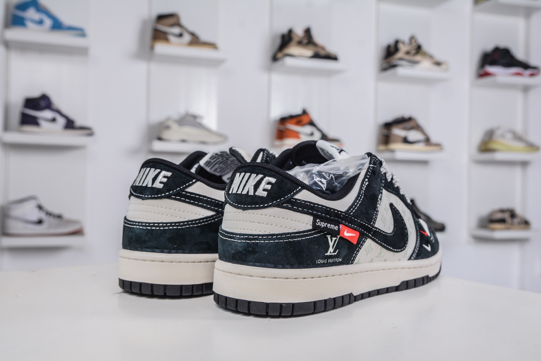 270 Nike SB Dunk Low x Louis Vuitton LV联名-黑白 CX5050-Y12