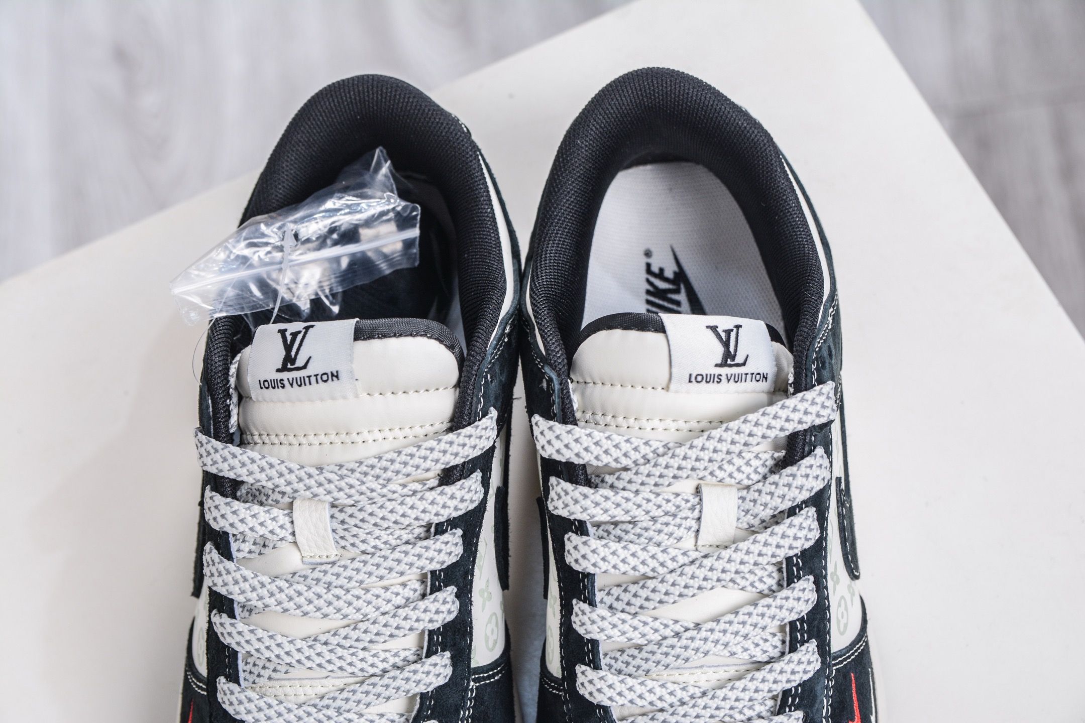 270 Nike SB Dunk Low x Louis Vuitton LV联名-黑白 CX5050-Y12