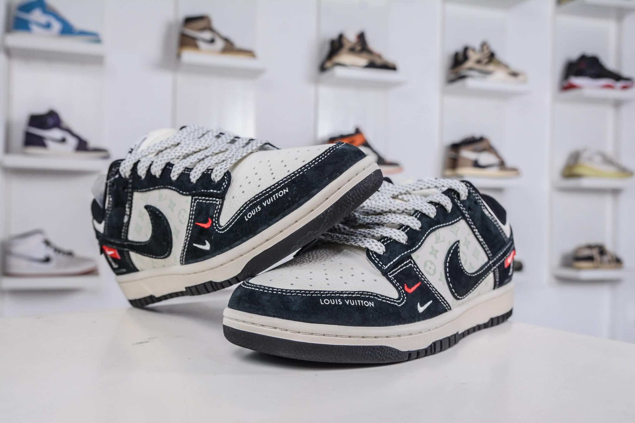 270 Nike SB Dunk Low x Louis Vuitton LV联名-黑白 CX5050-Y12