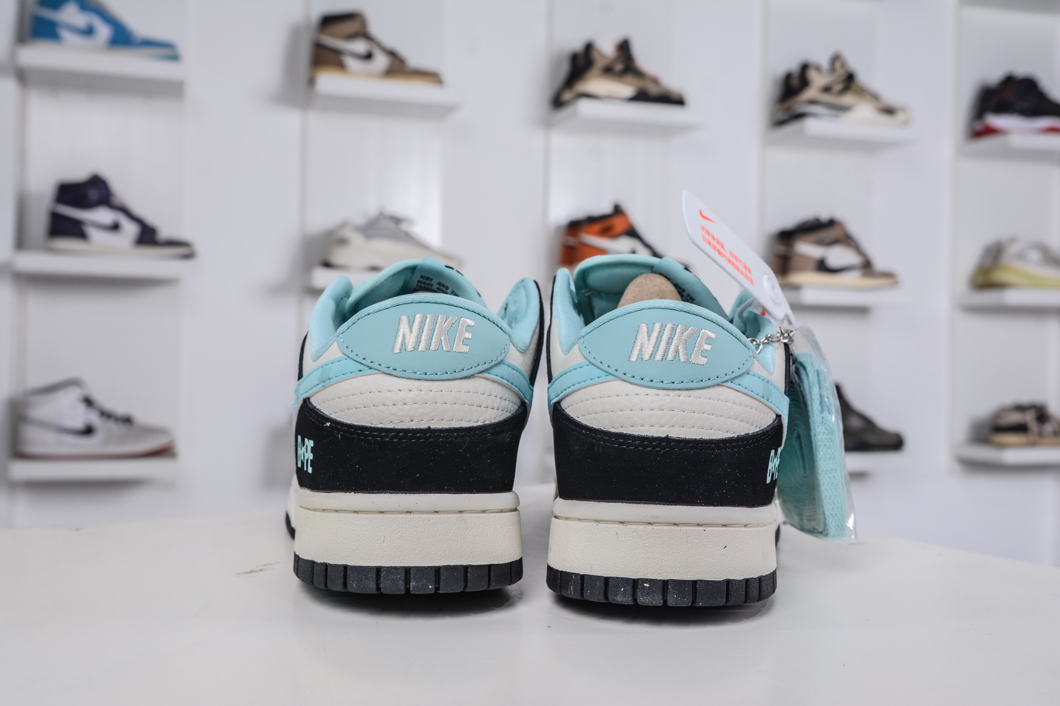 270 Nike SB Dunk Low x BAPE 猿人头联名-蓝白黑 SJ8888-002