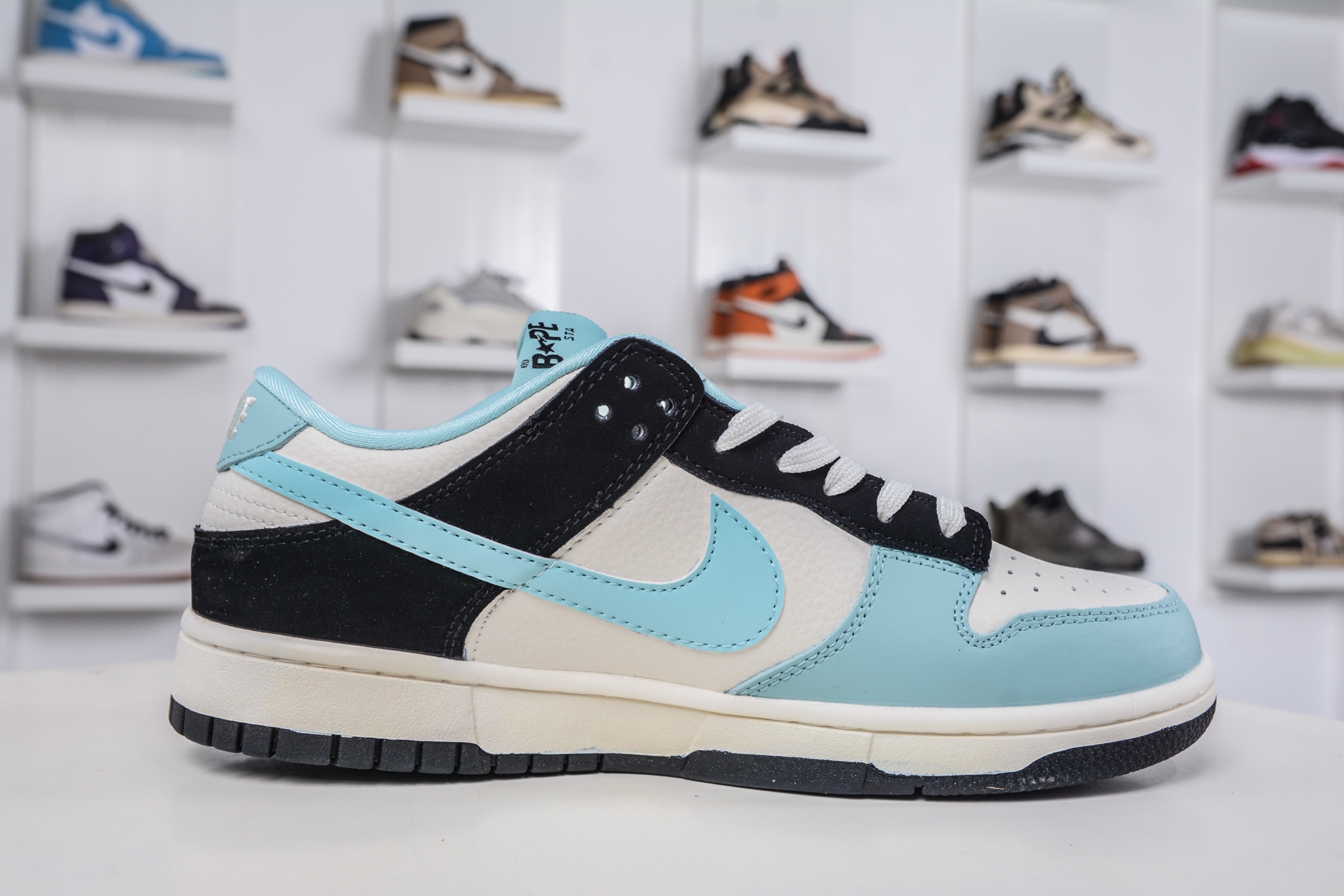 270 Nike SB Dunk Low x BAPE 猿人头联名-蓝白黑 SJ8888-002