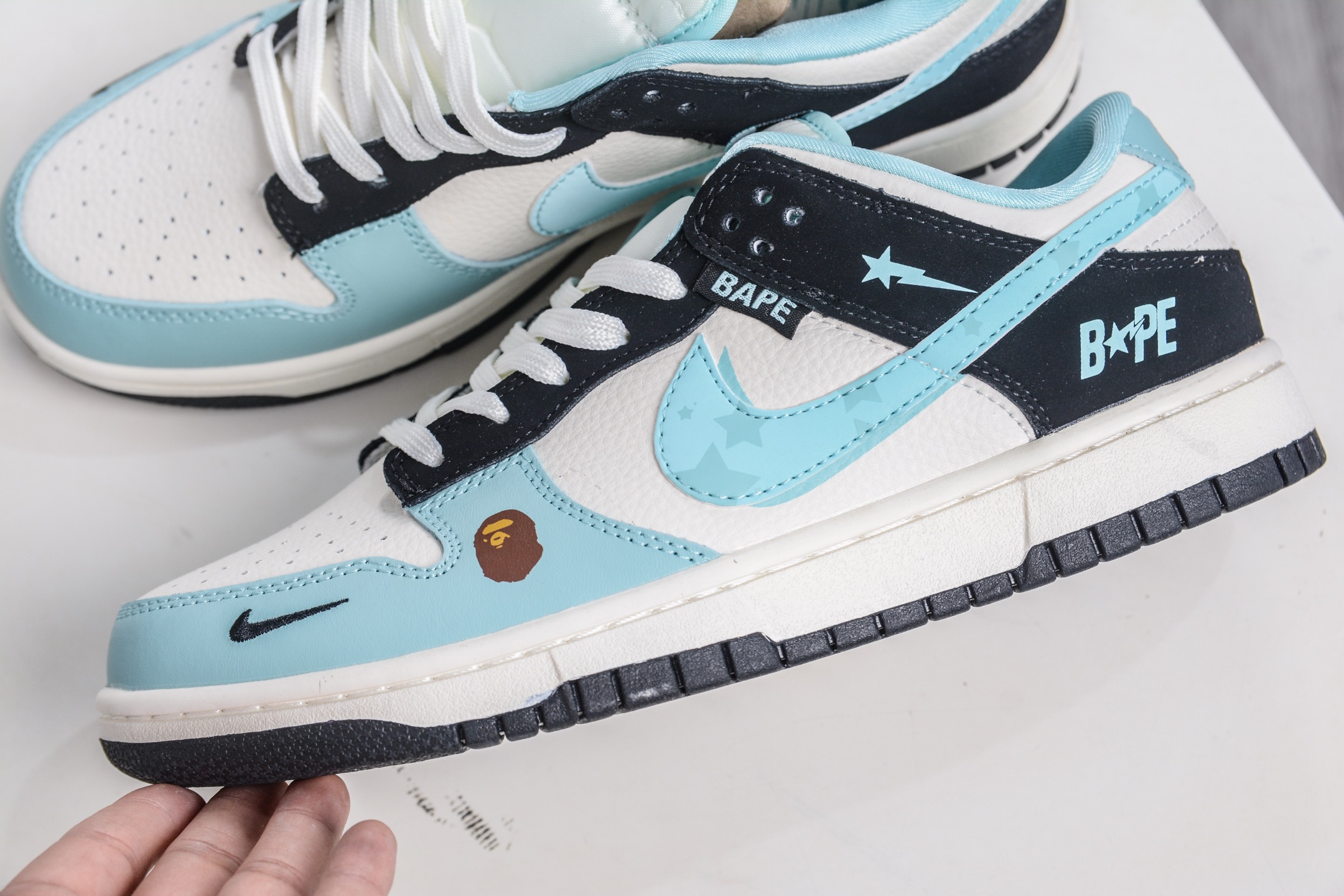 270 Nike SB Dunk Low x BAPE 猿人头联名-蓝白黑 SJ8888-002