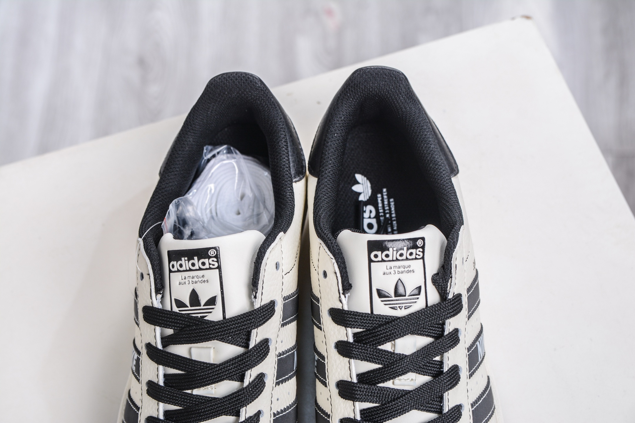 230 AD Originals Super x NIKE 耐克联名 白黑 经典复古贝壳头板鞋 DS5807