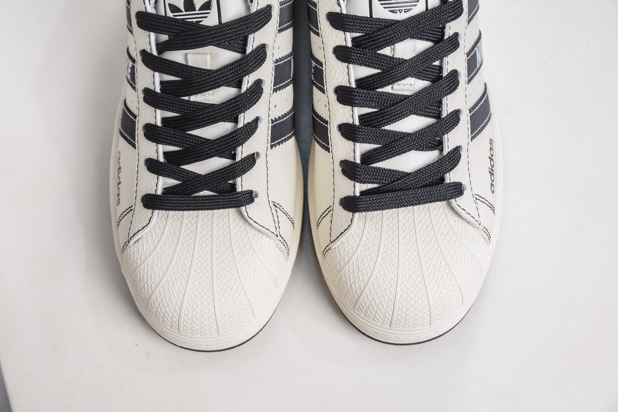 230 AD Originals Super x NIKE 耐克联名 白黑 经典复古贝壳头板鞋 DS5807