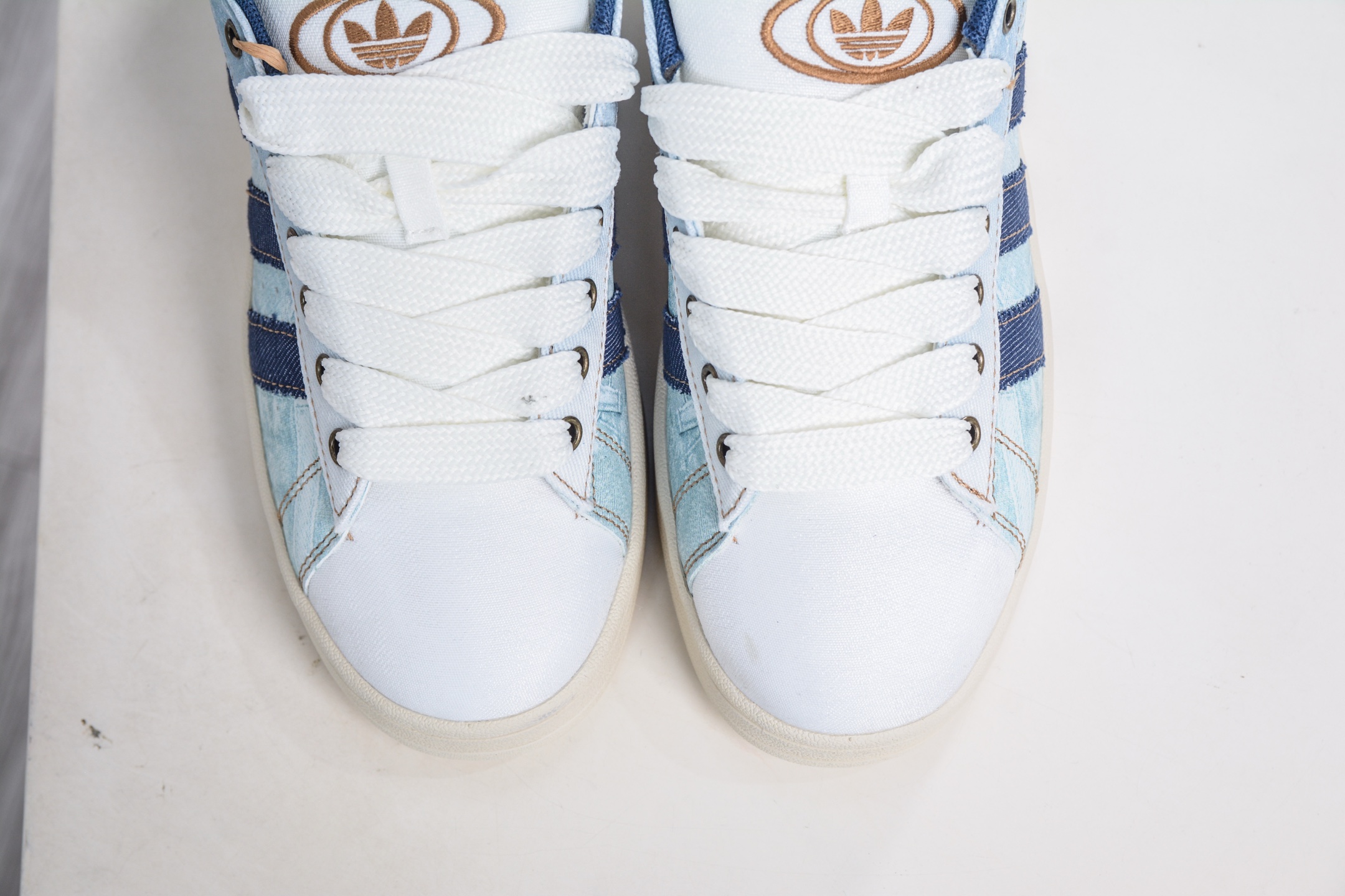 150 Adidas Originals Campus 00s 百搭单品学院系列面包风经典复古低帮百搭休闲运动板鞋 JS2487