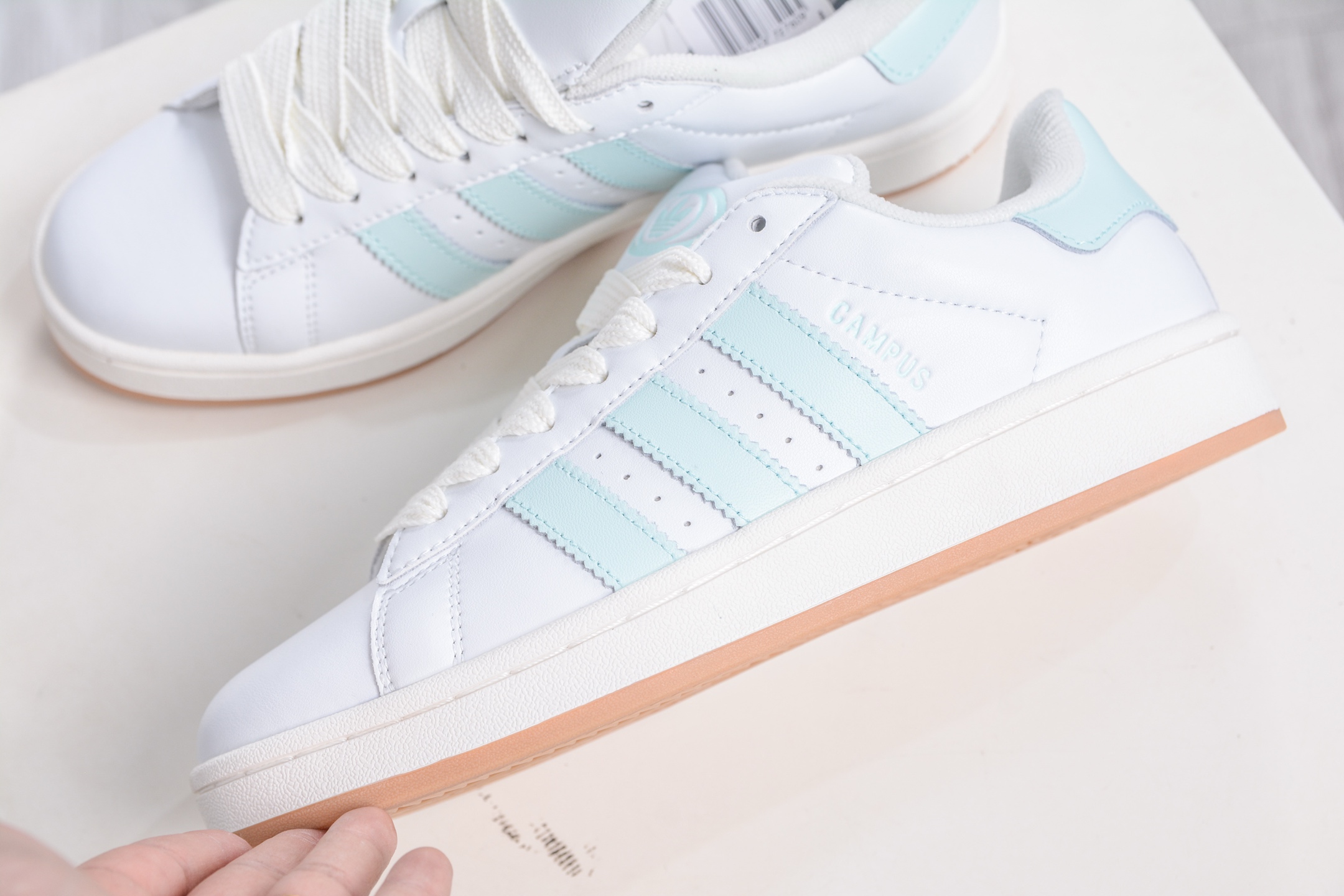 150 Adidas Originals Campus 00s 百搭单品学院系列面包风经典复古低帮百搭休闲运动板鞋 JH7285