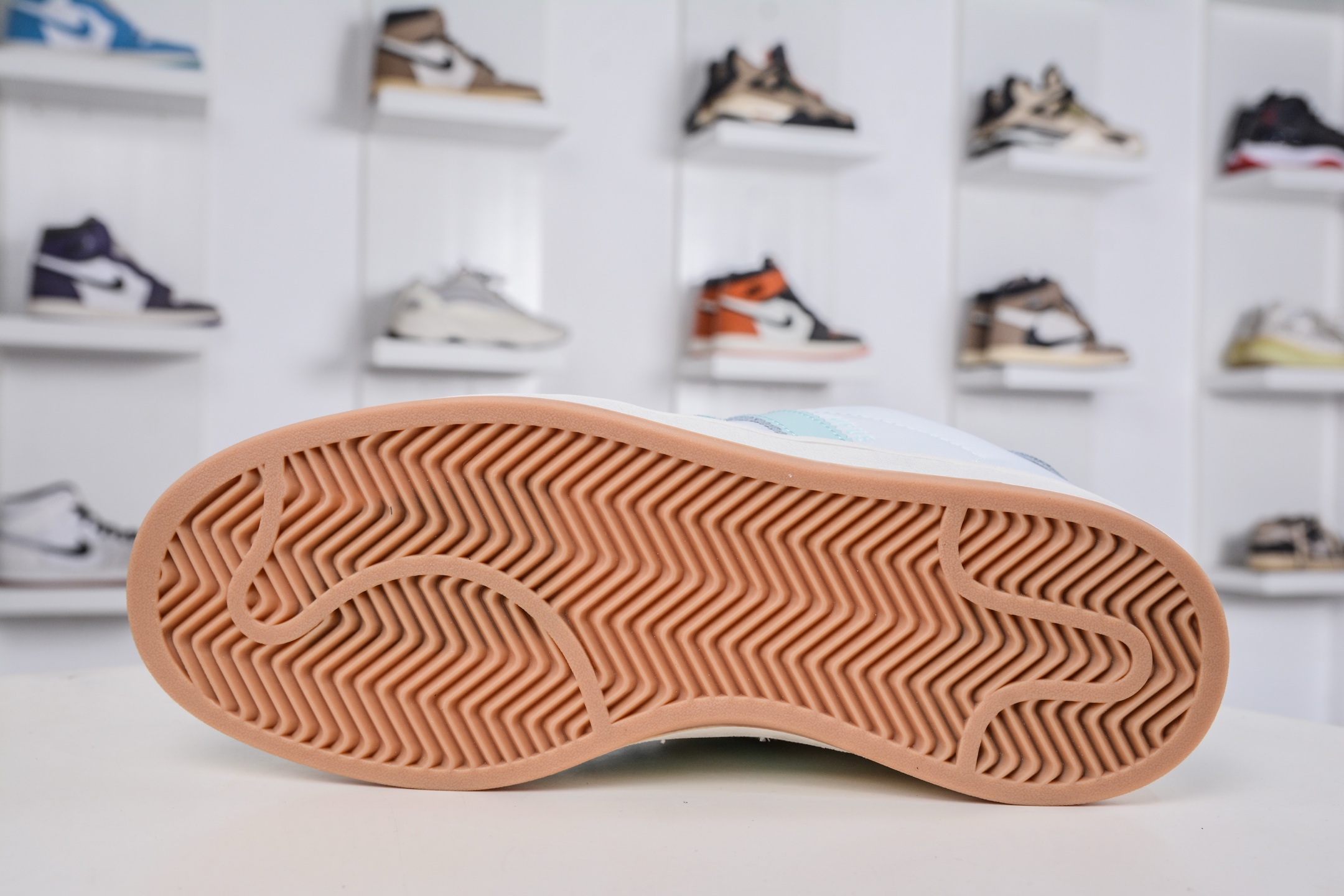 150 Adidas Originals Campus 00s 百搭单品学院系列面包风经典复古低帮百搭休闲运动板鞋 JH7285