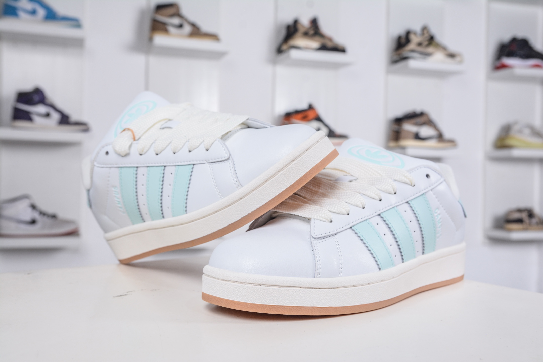150 Adidas Originals Campus 00s 百搭单品学院系列面包风经典复古低帮百搭休闲运动板鞋 JH7285